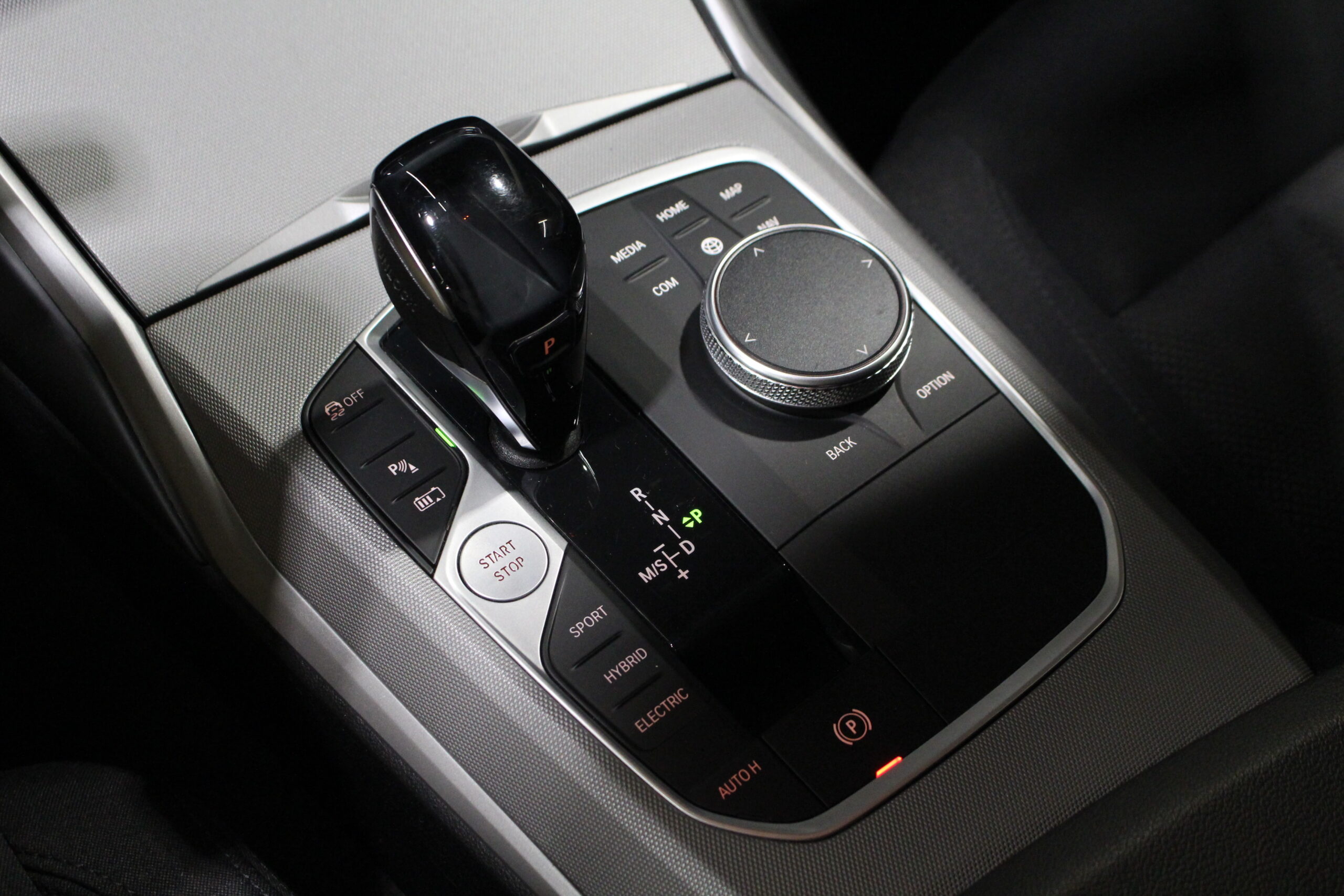 BMW 320 e Line Sport Auto