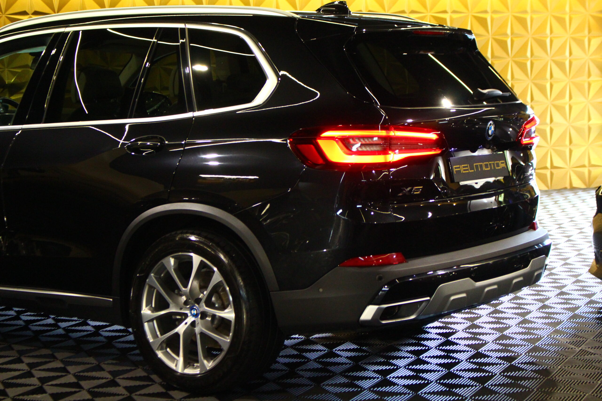 BMW X5 45e xDrive Plug-in