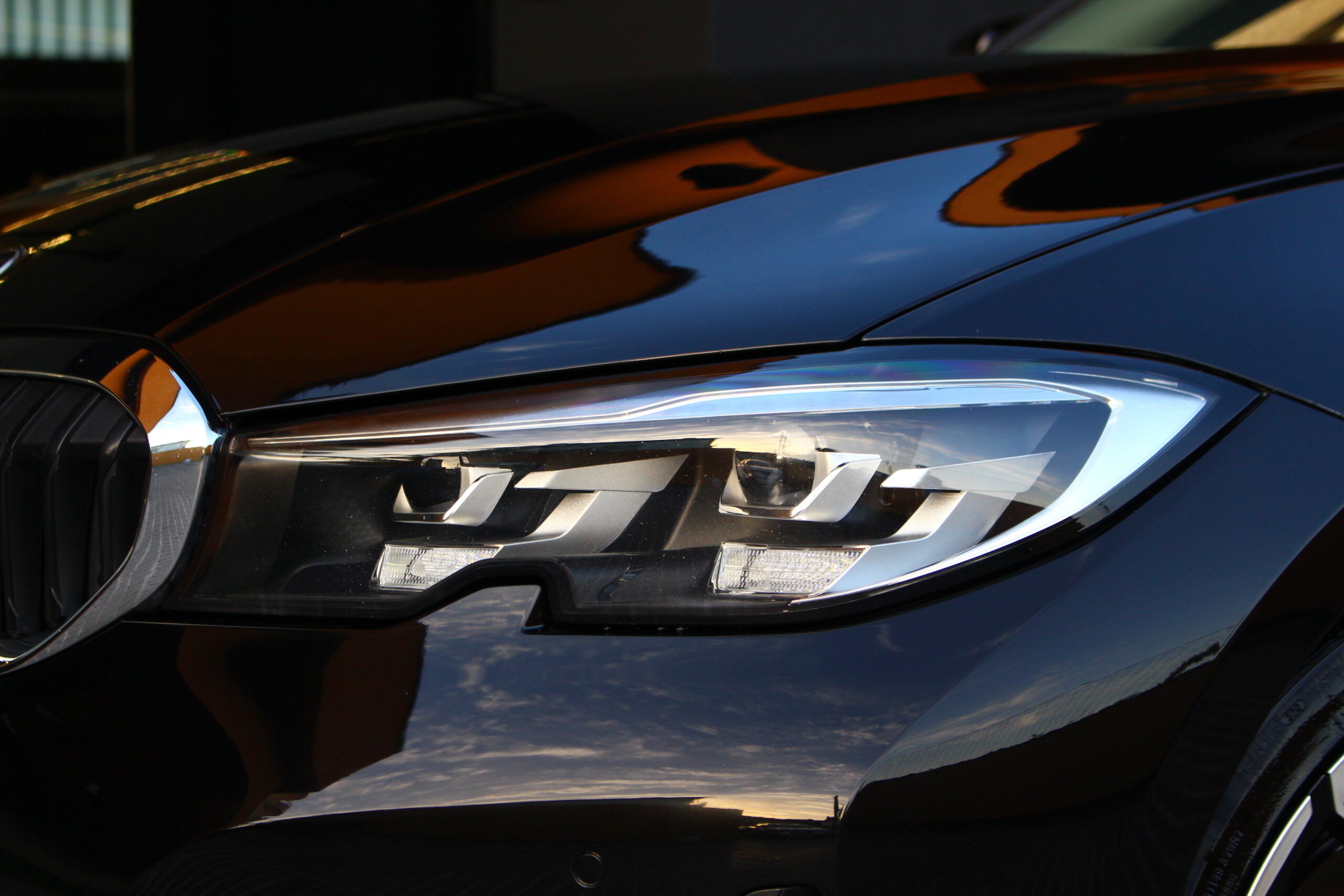 BMW 318d Line Sport Auto