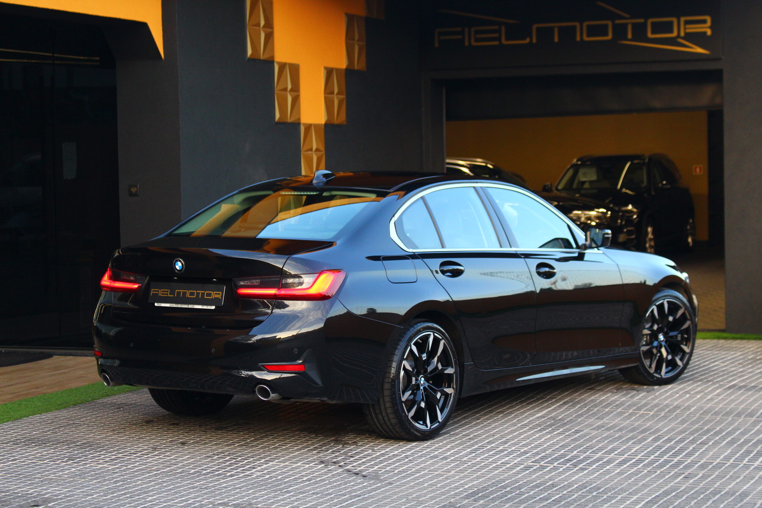 BMW 318d Line Sport Auto