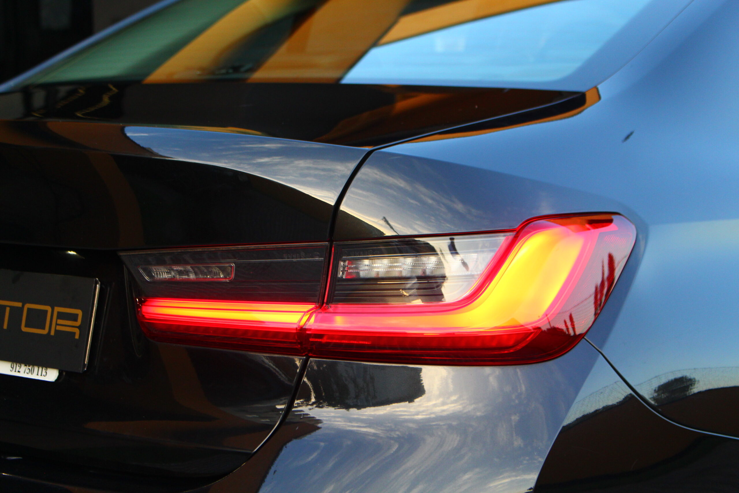 BMW 318d Line Sport Auto