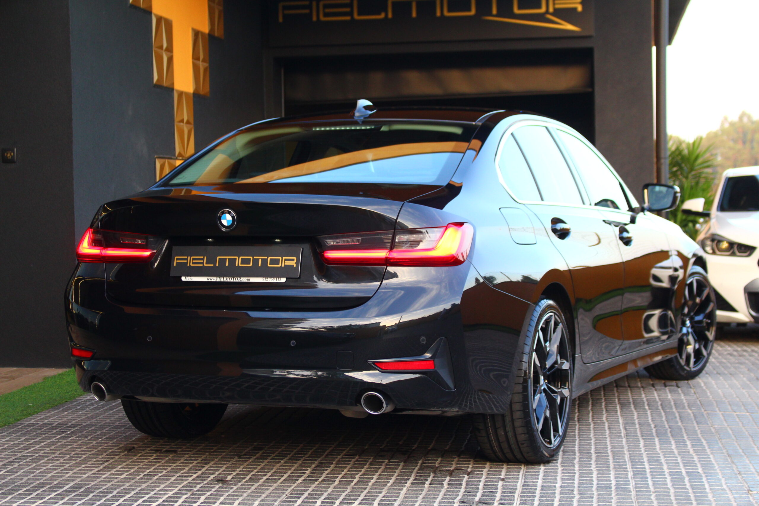 BMW 318d Line Sport Auto