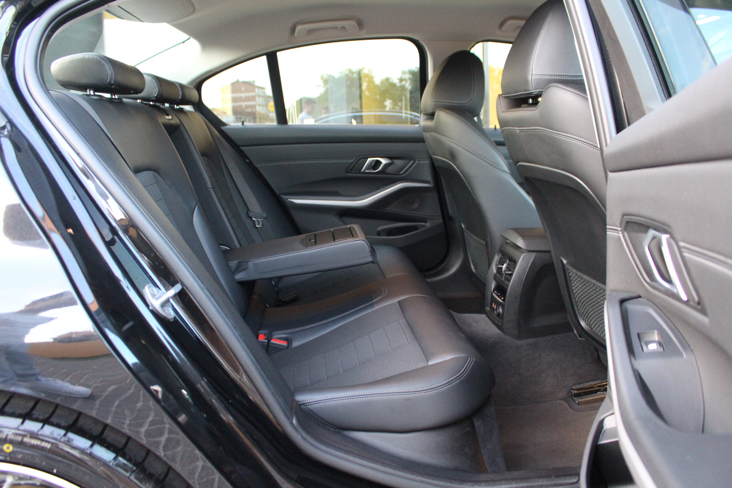 BMW 318d Line Sport Auto