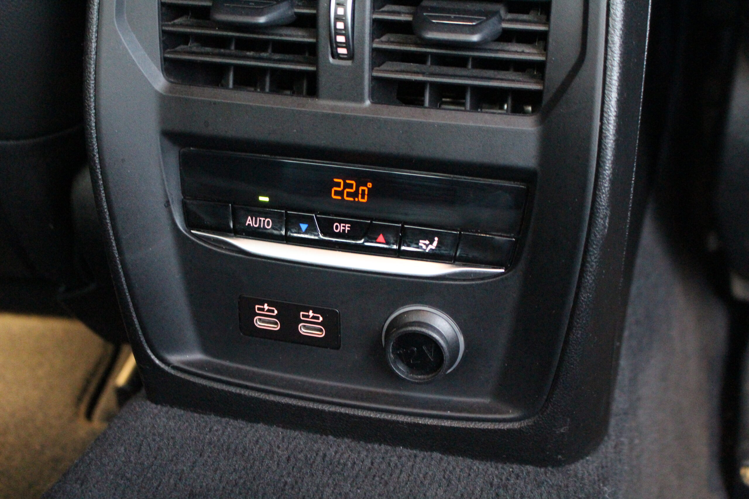 BMW 318d Line Sport Auto