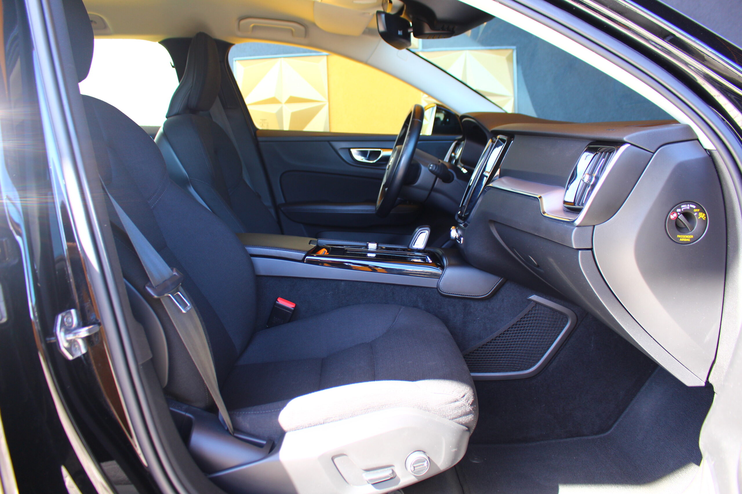VOLVO V60 T6 Plug-in