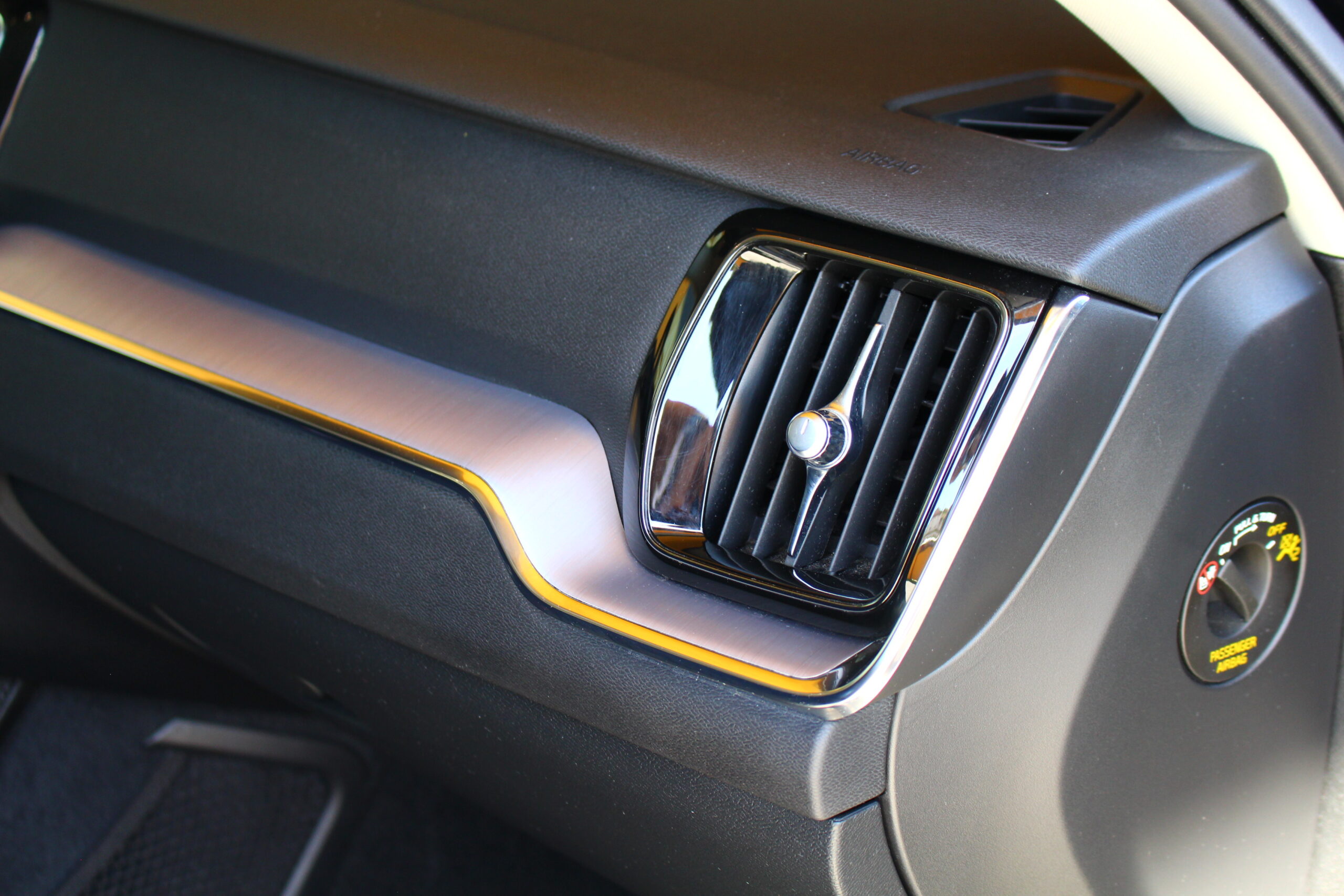 VOLVO V60 T6 Plug-in