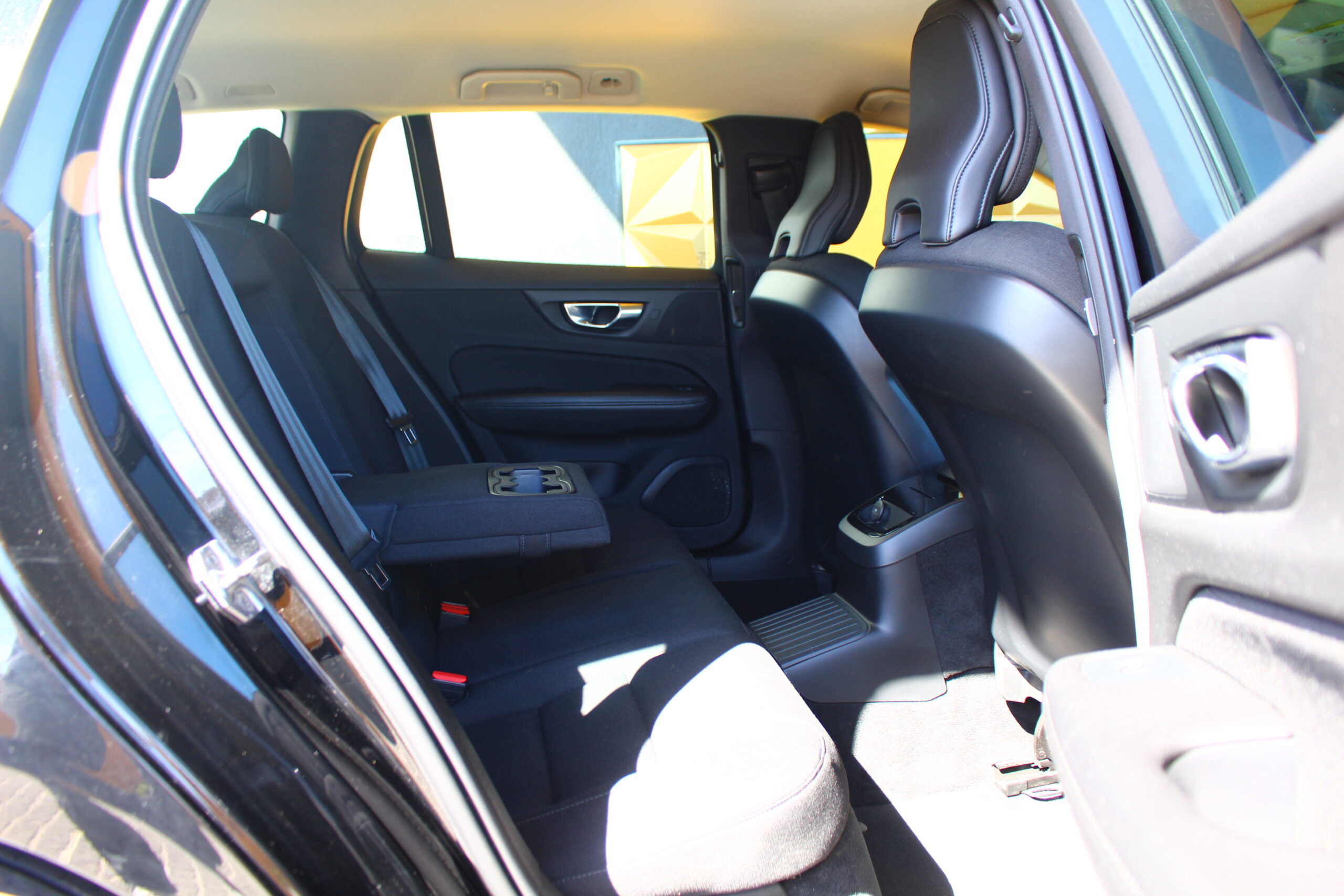 VOLVO V60 T6 Plug-in