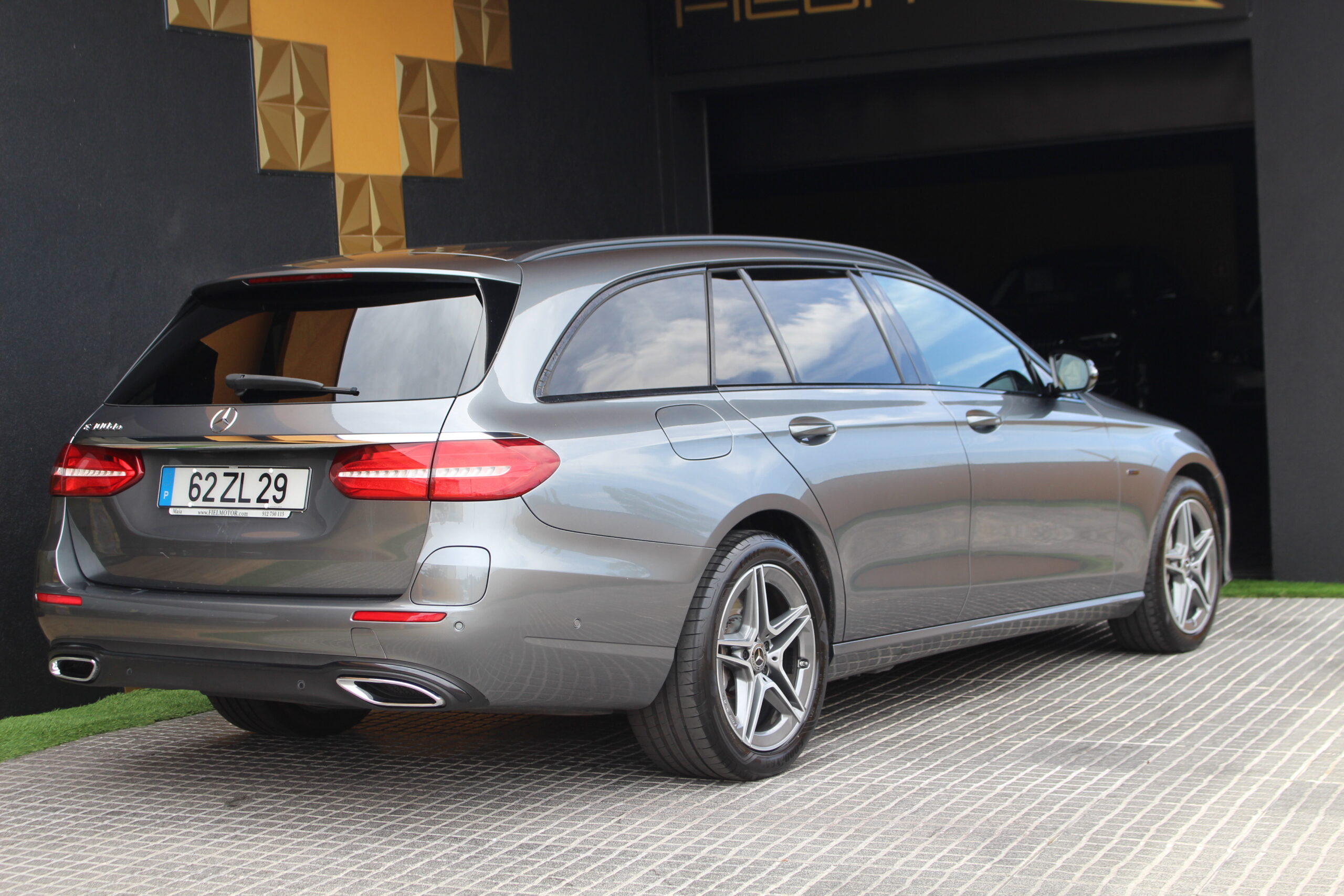Mercedes-Benz E 300 de AMG Line