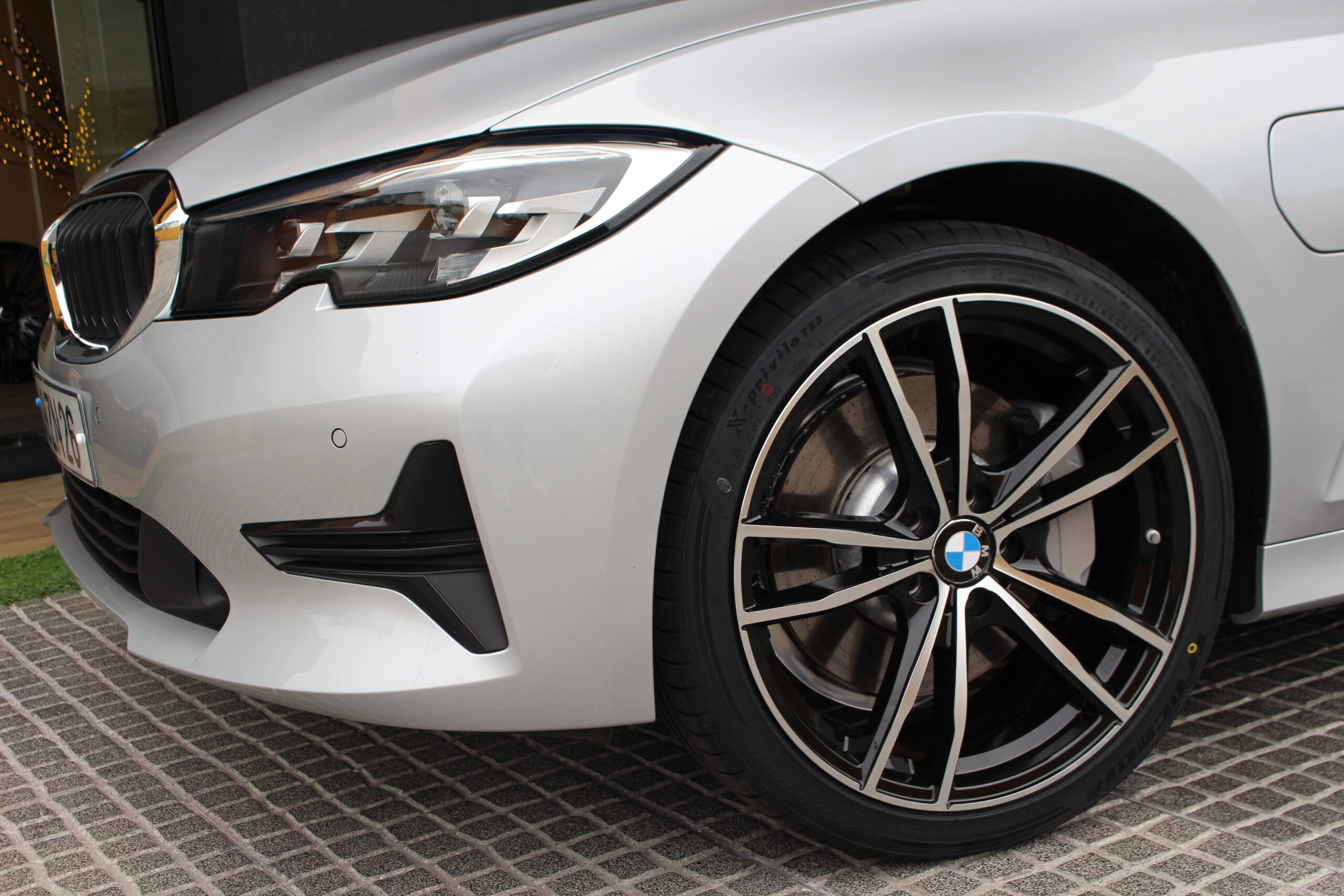 BMW 330 e Auto