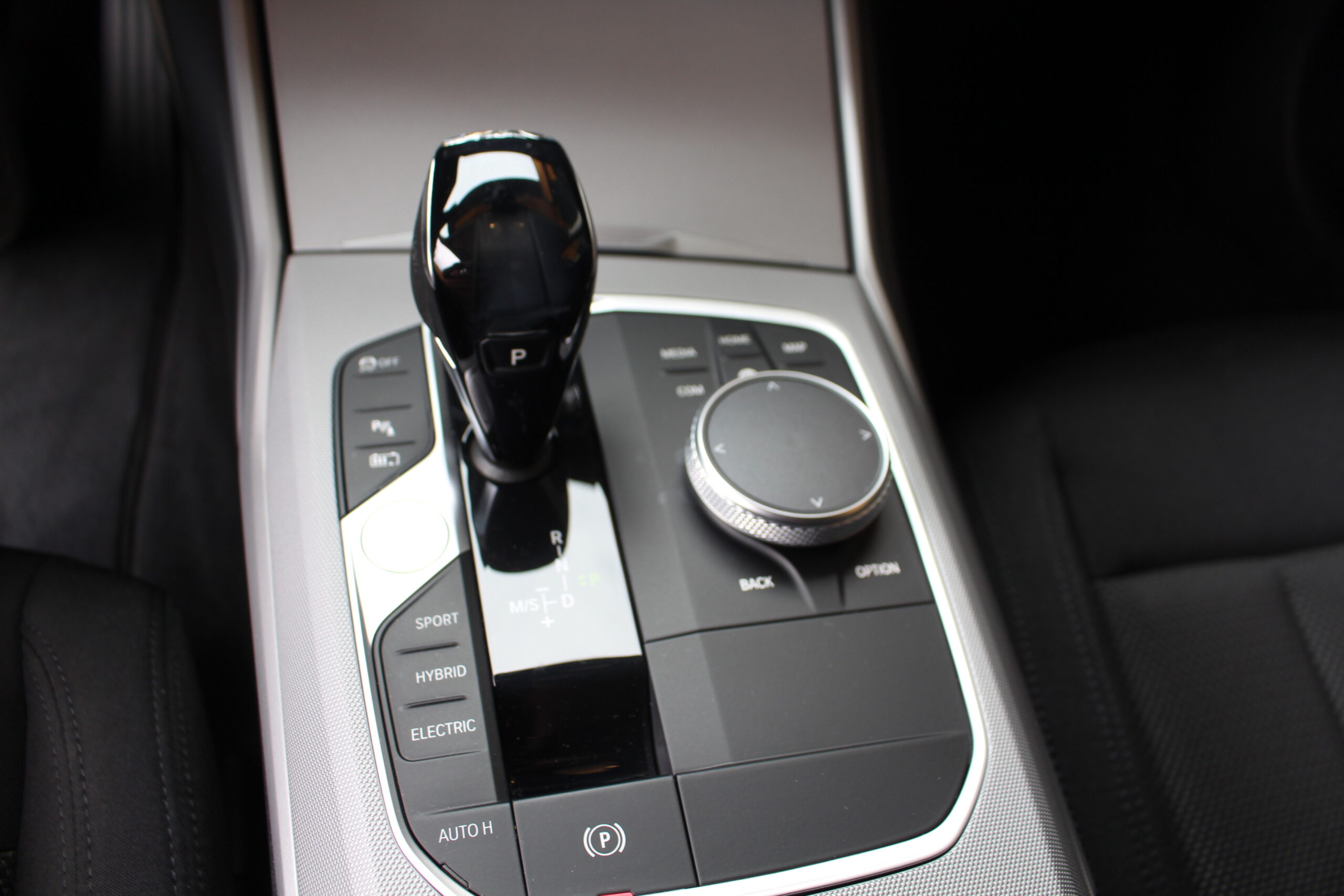 BMW 330 e Auto
