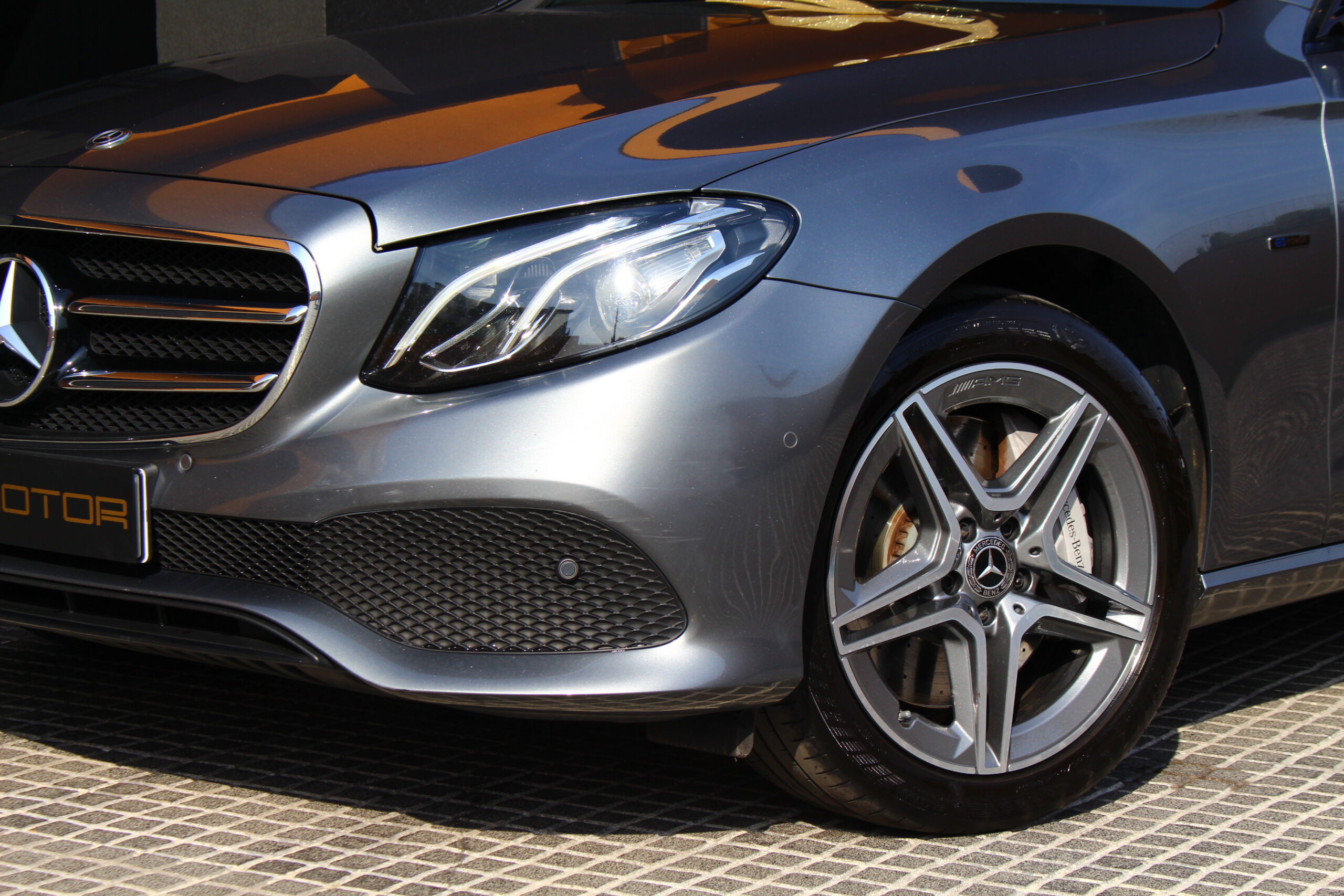 Mercedes-Benz E 300 de AMG Line