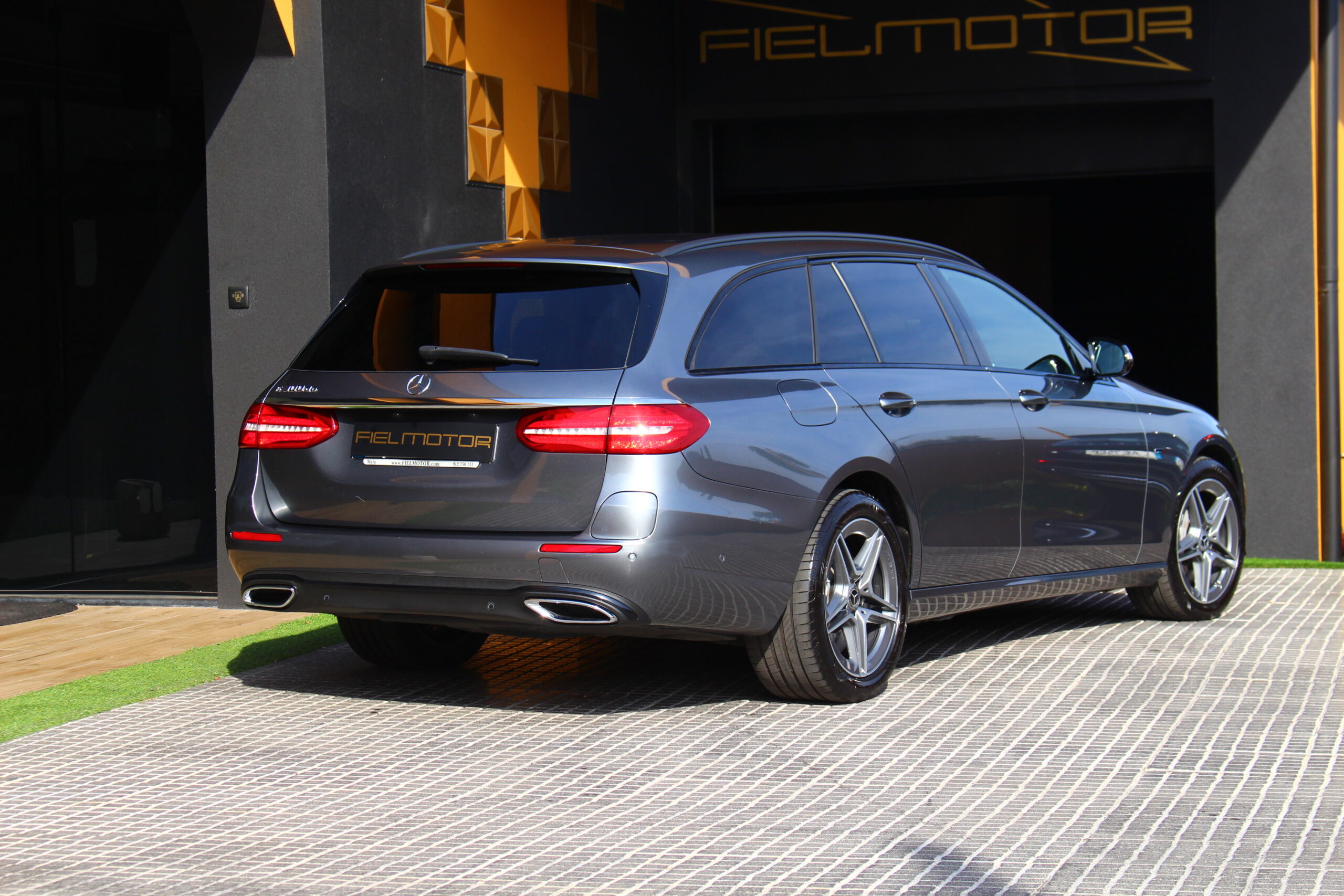 Mercedes-Benz E 300 de AMG Line