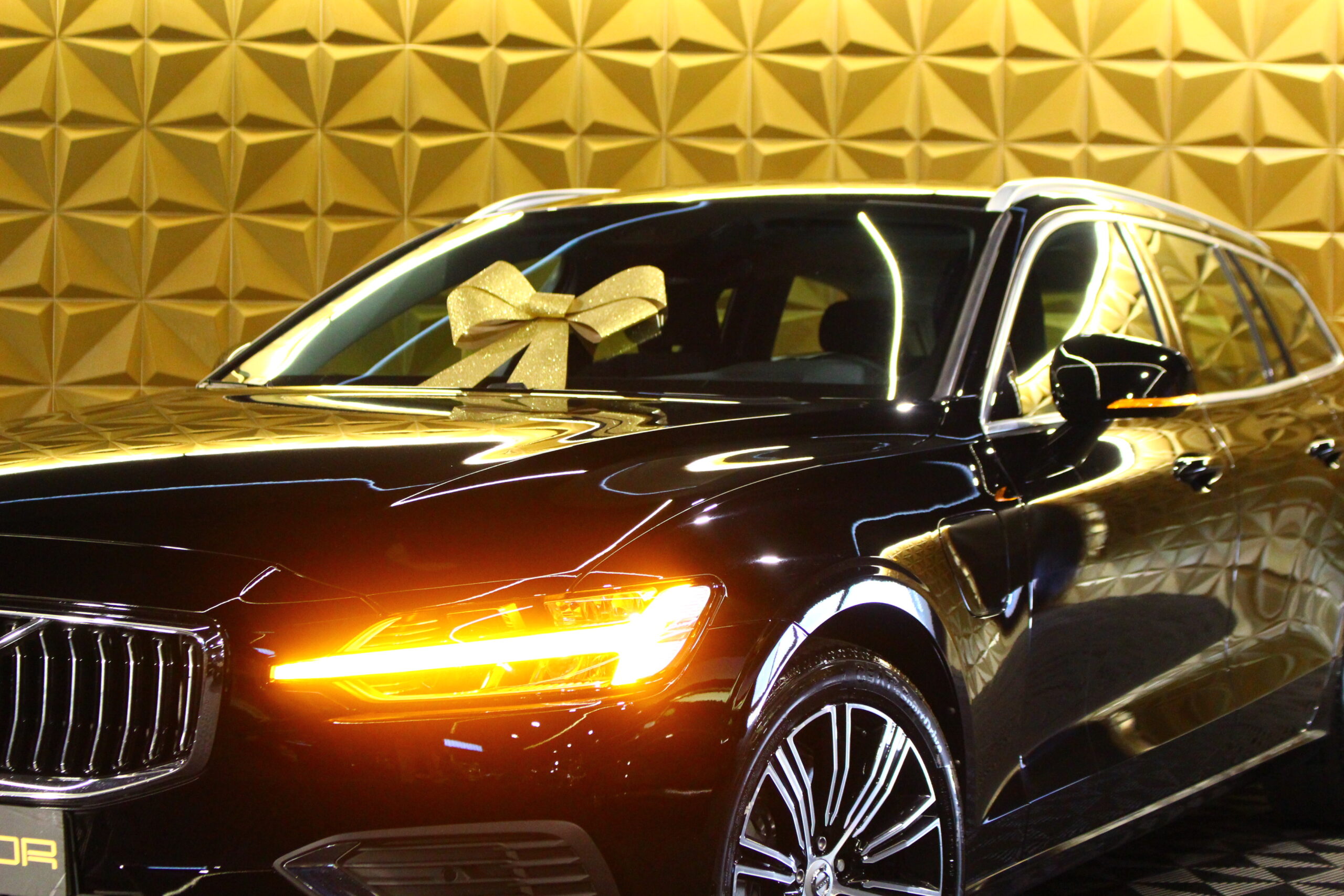 VOLVO V60 T6 Plug-in