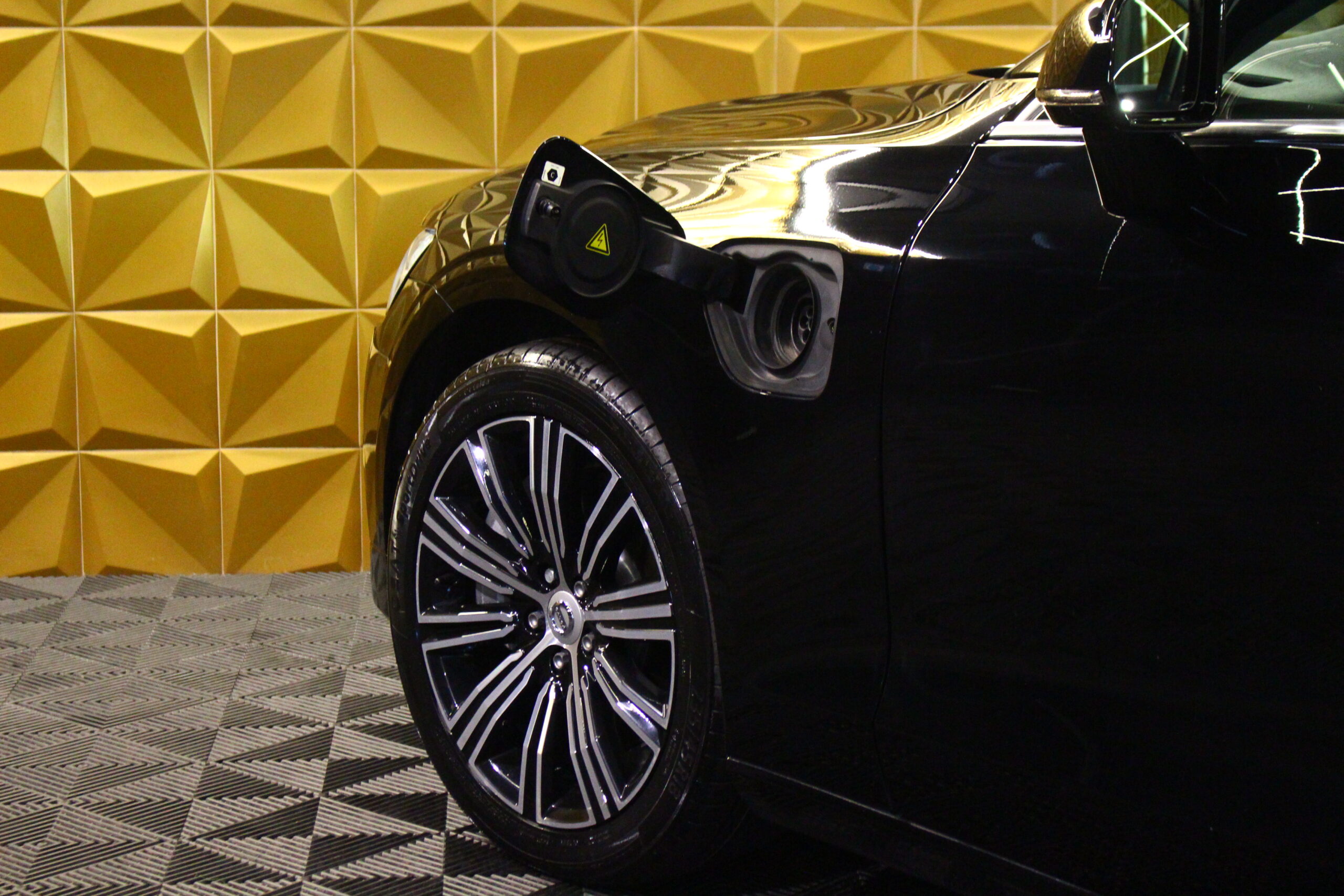 VOLVO V60 T6 Plug-in