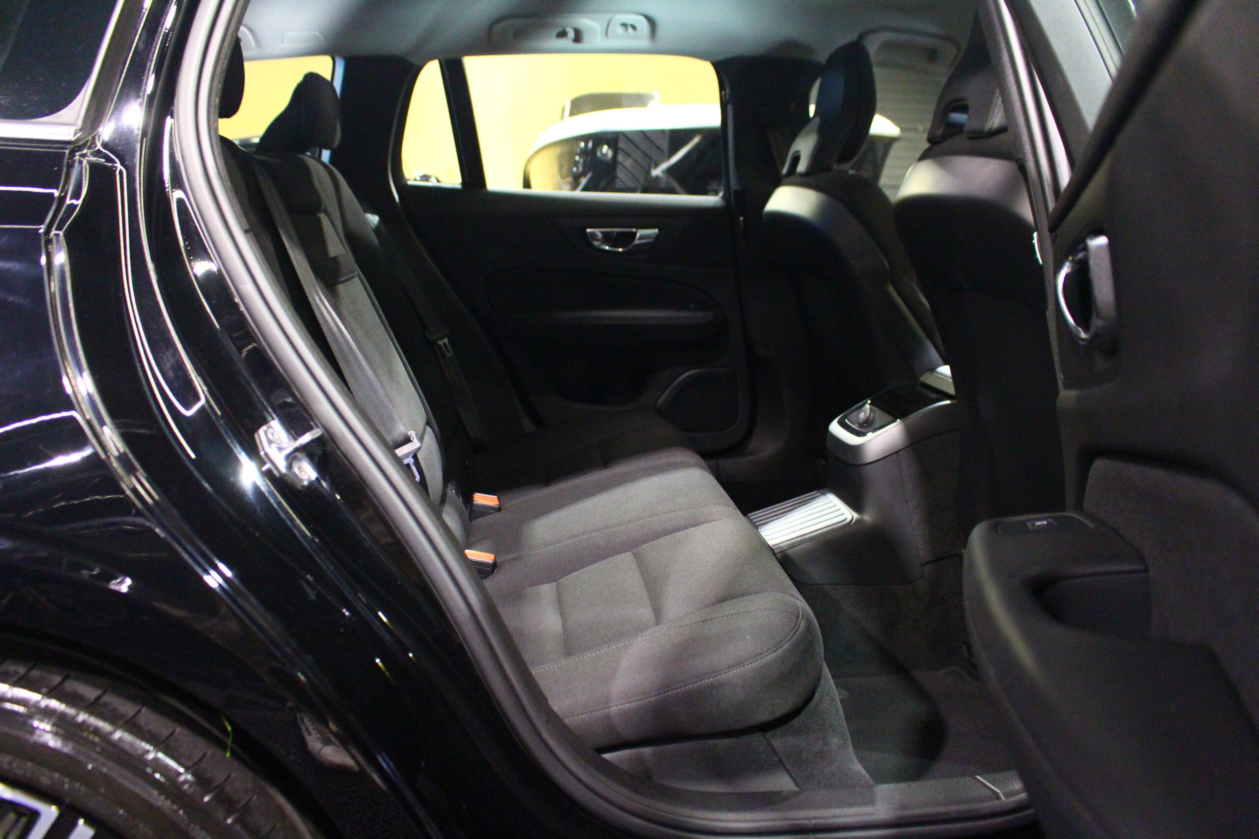 VOLVO V60 T6 Plug-in