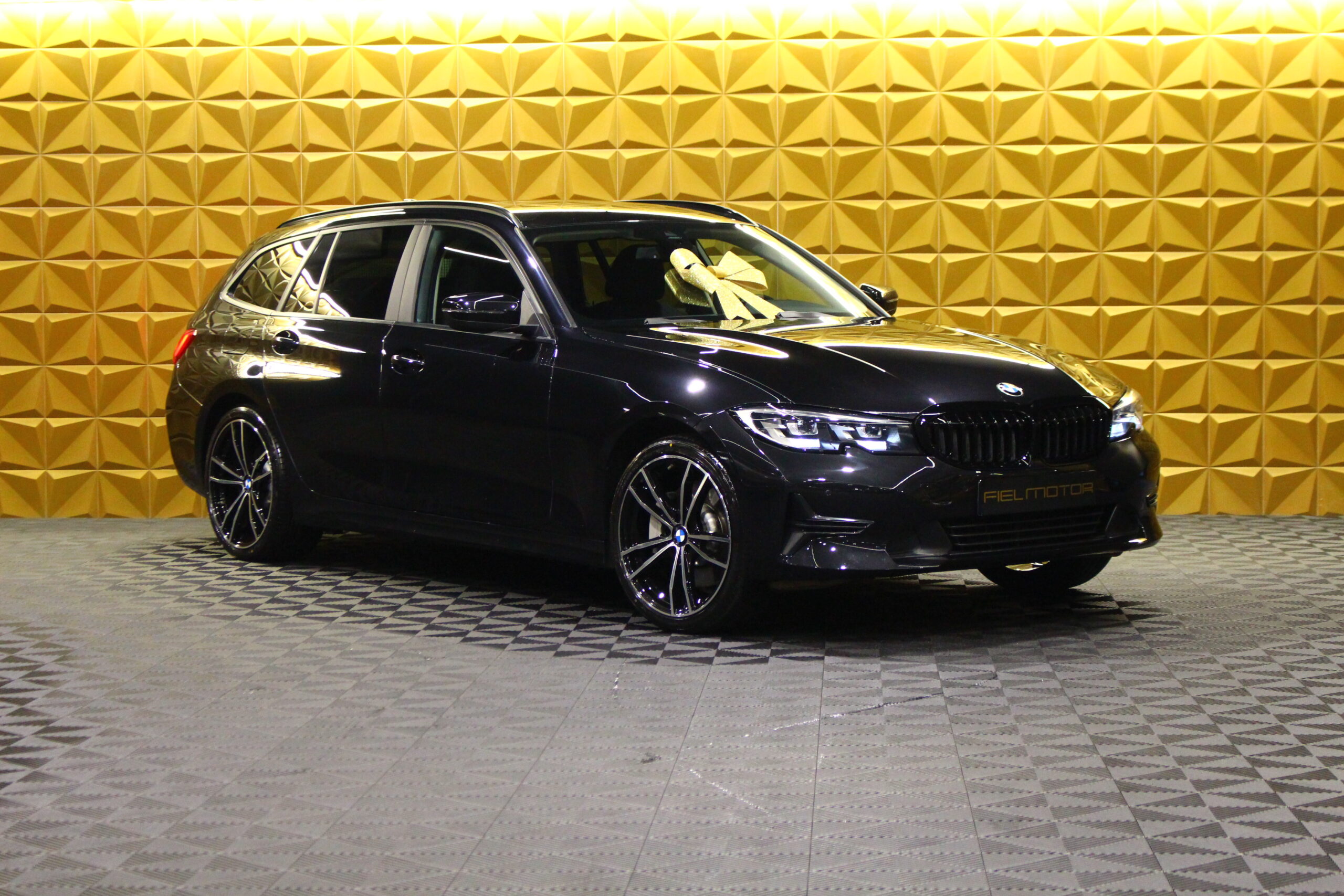 BMW 320 e Line Sport Auto