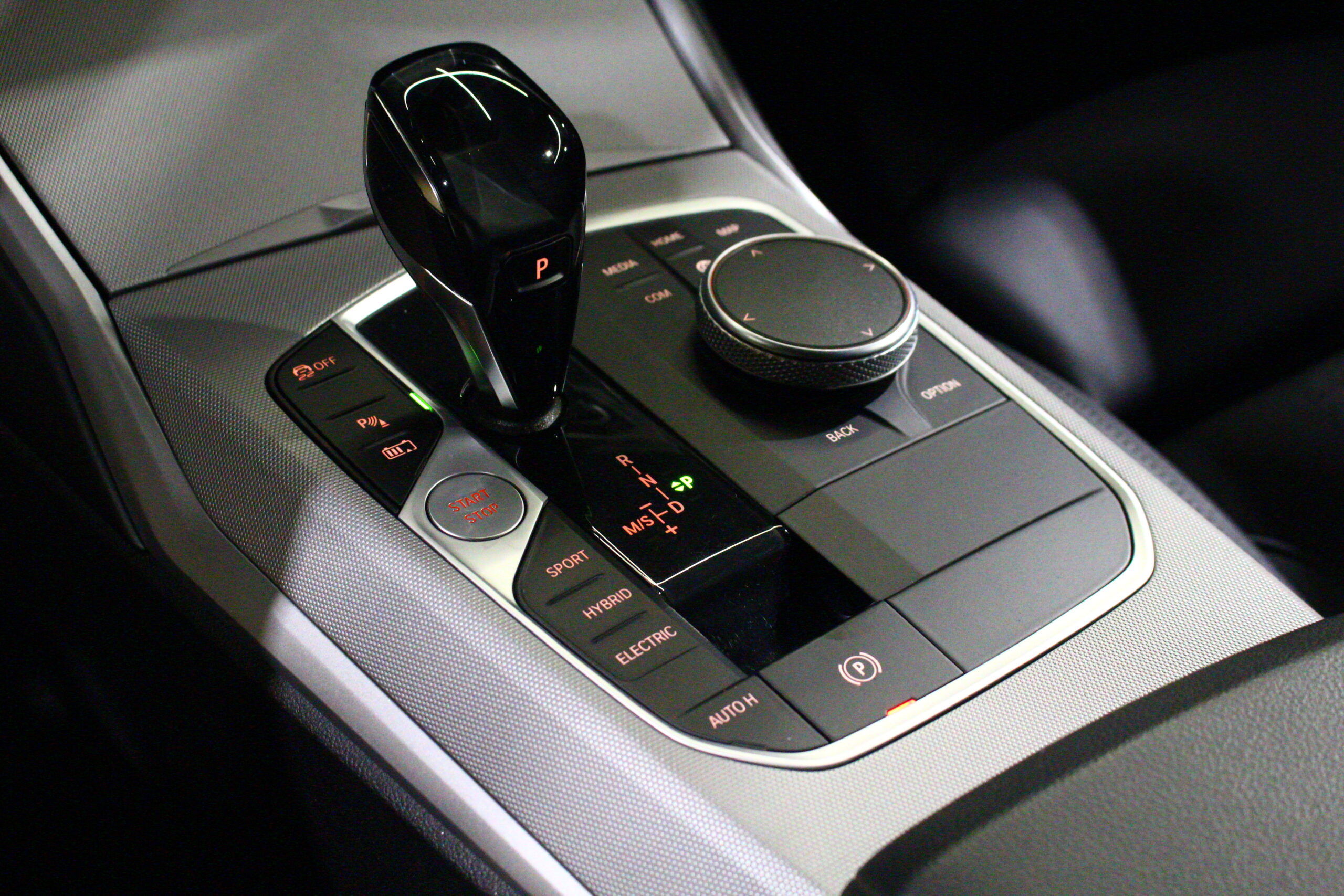 BMW 320 e Line Sport Auto