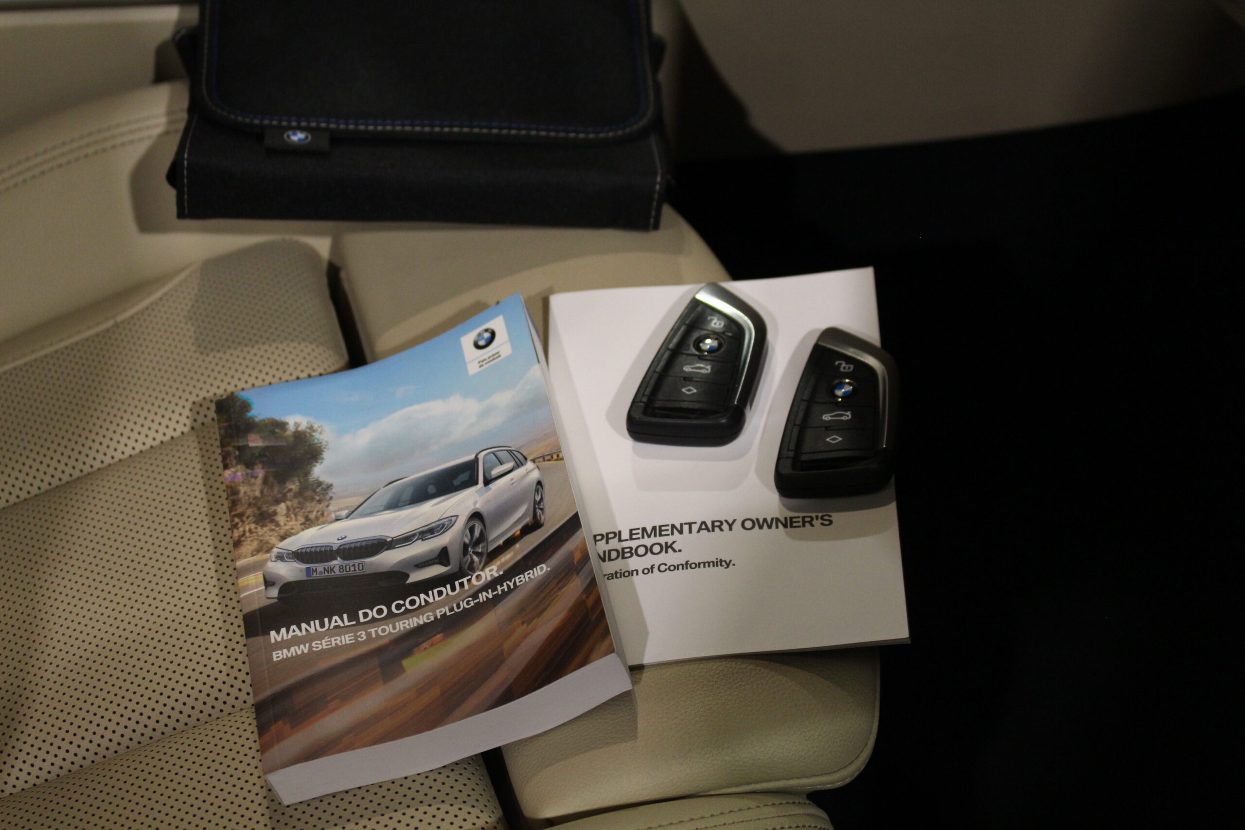BMW 320e Touring Luxury Auto