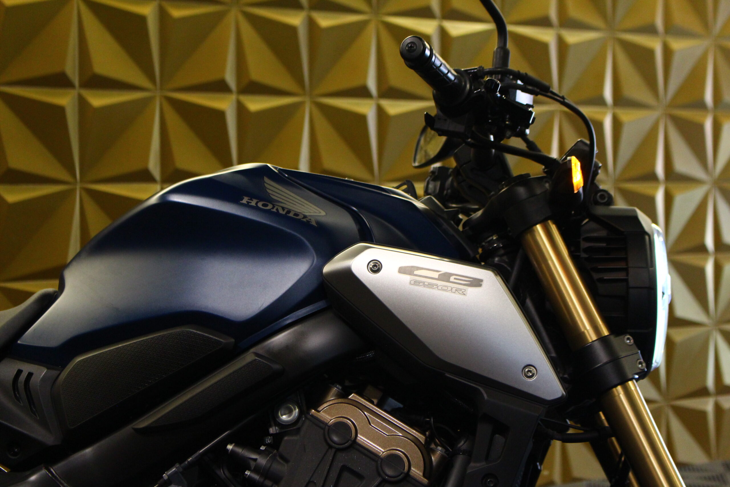Honda CB 650R E-Clutch