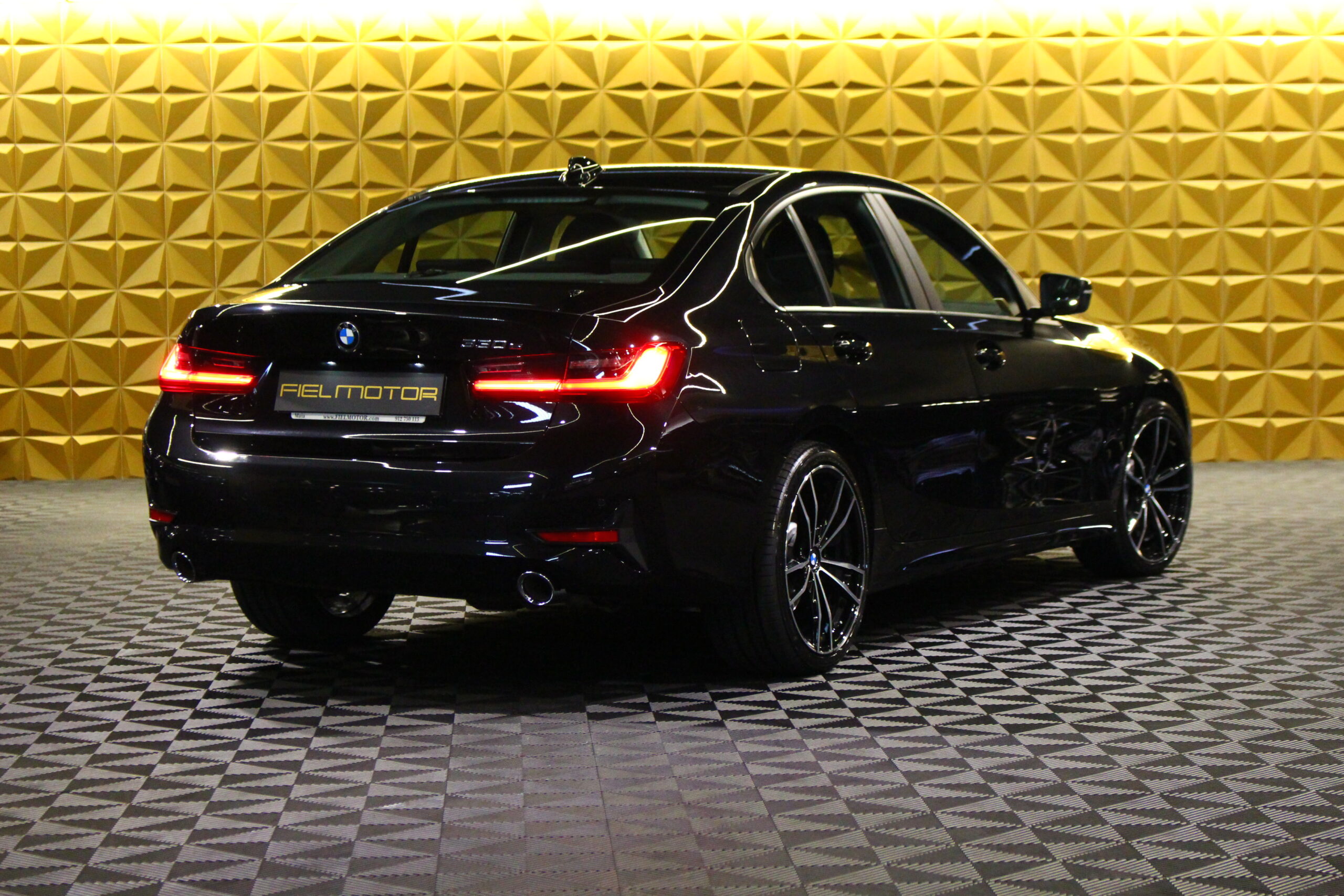 BMW 330e Nacional