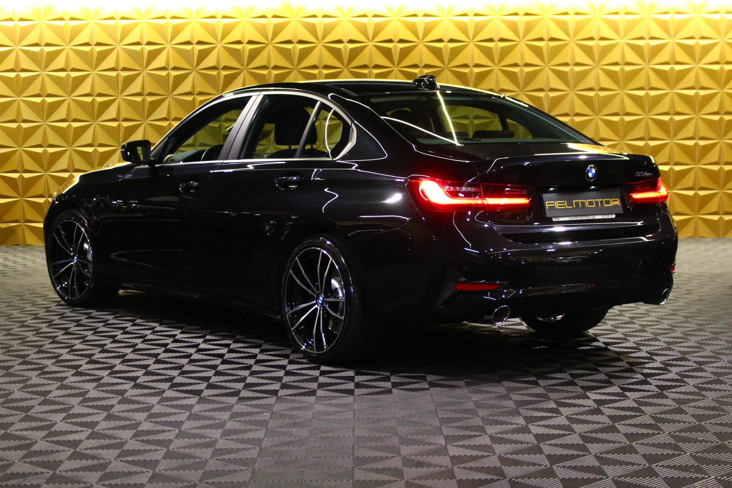 BMW 330e Nacional