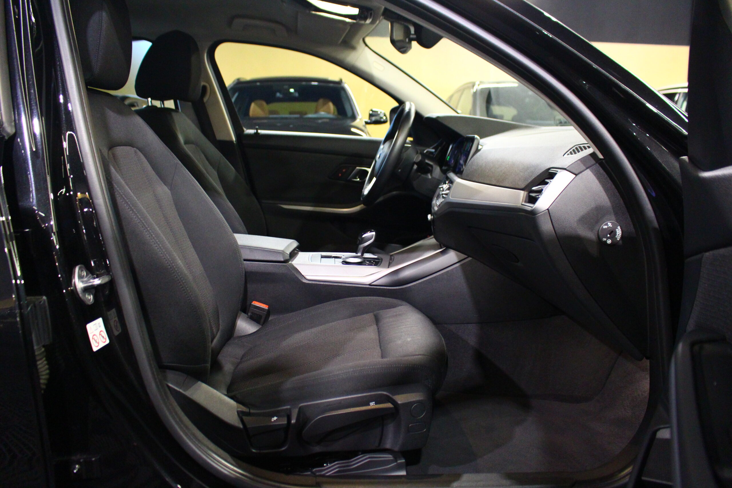 BMW 330e Nacional