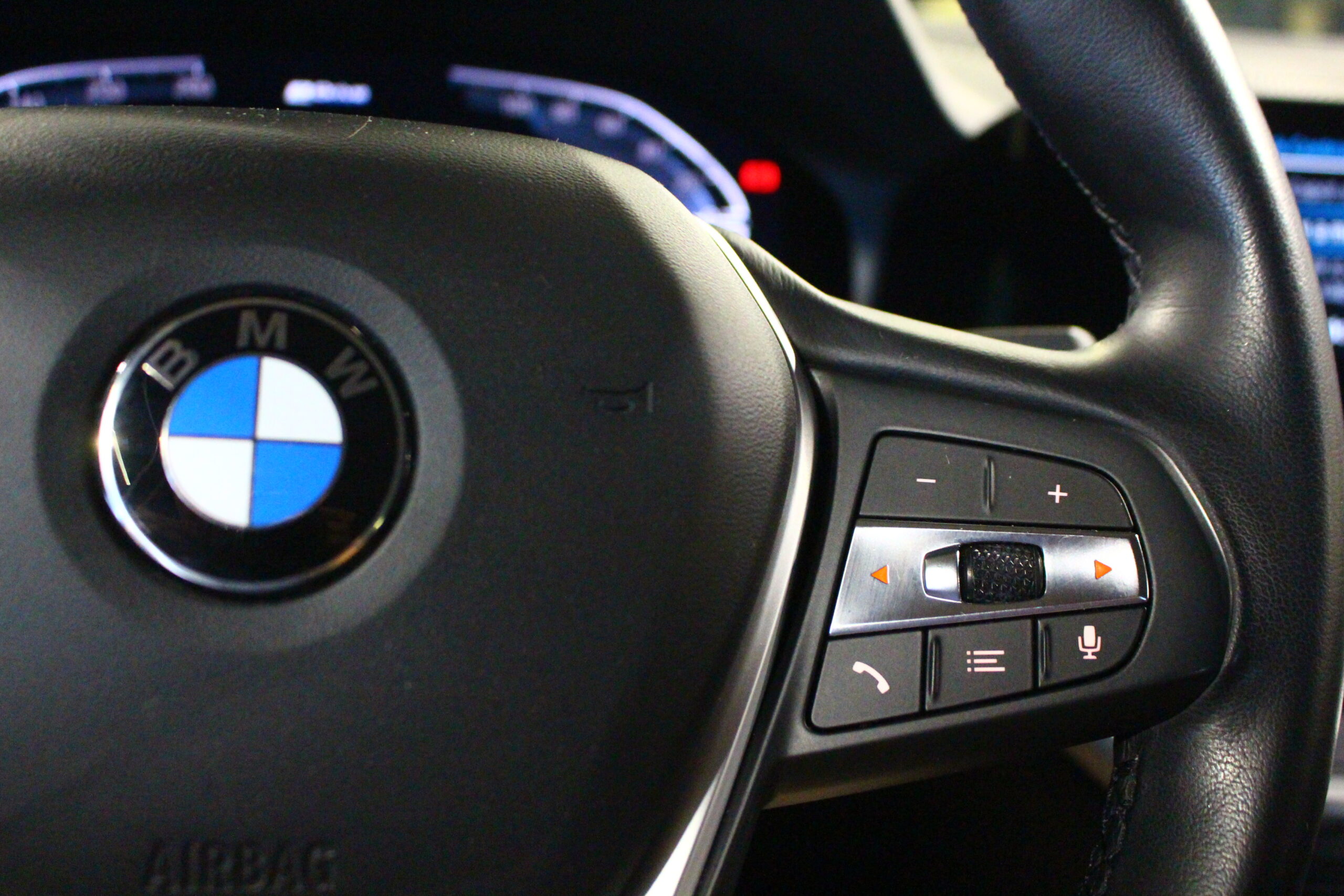 BMW 330e Nacional