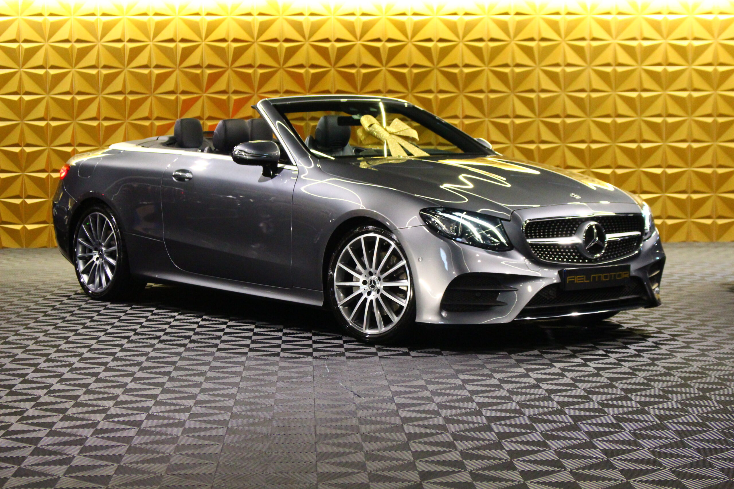 Mercedes-Benz E 200 Cabrio AMG Line