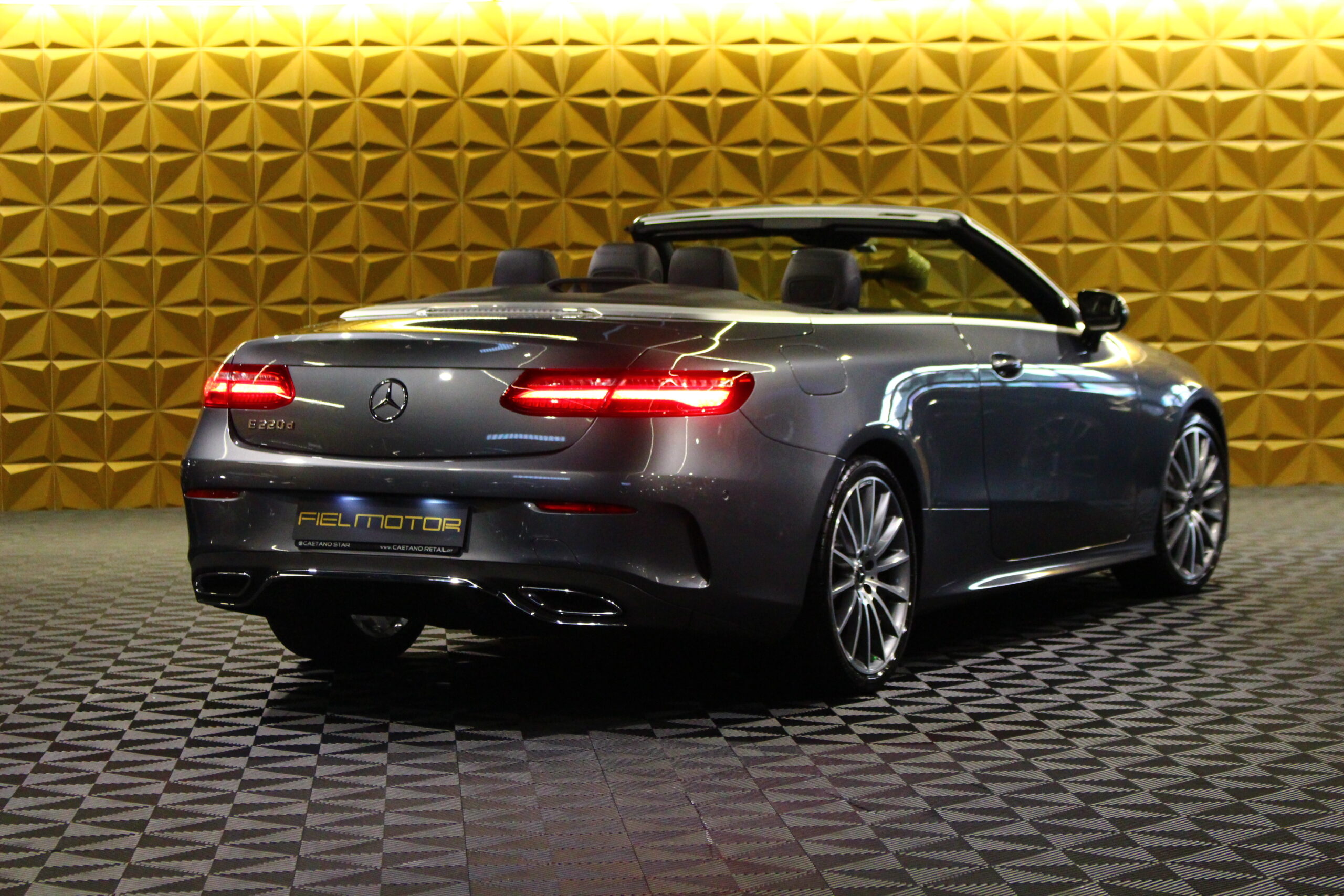 Mercedes-Benz E 200 Cabrio AMG Line