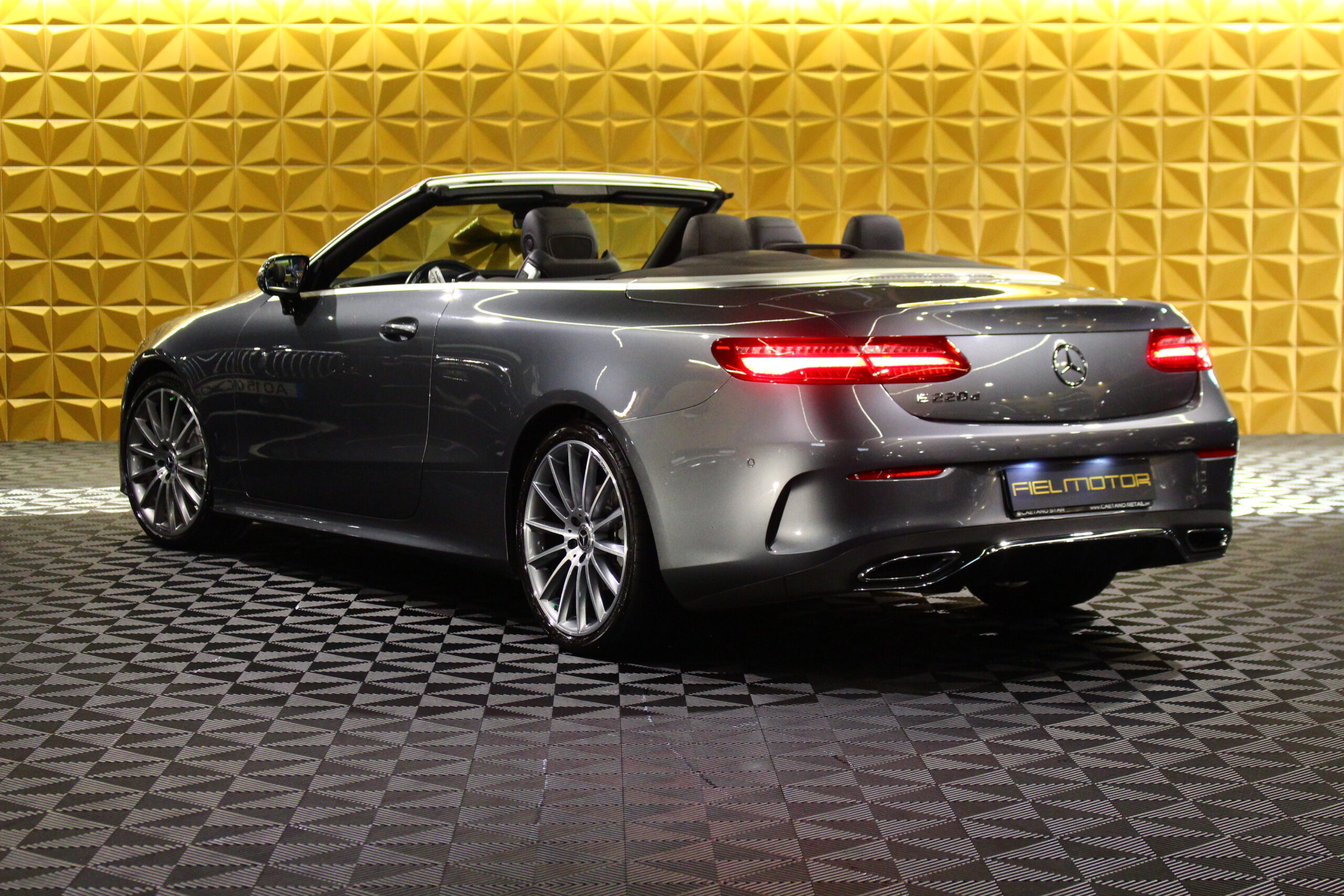 Mercedes-Benz E 200 Cabrio AMG Line
