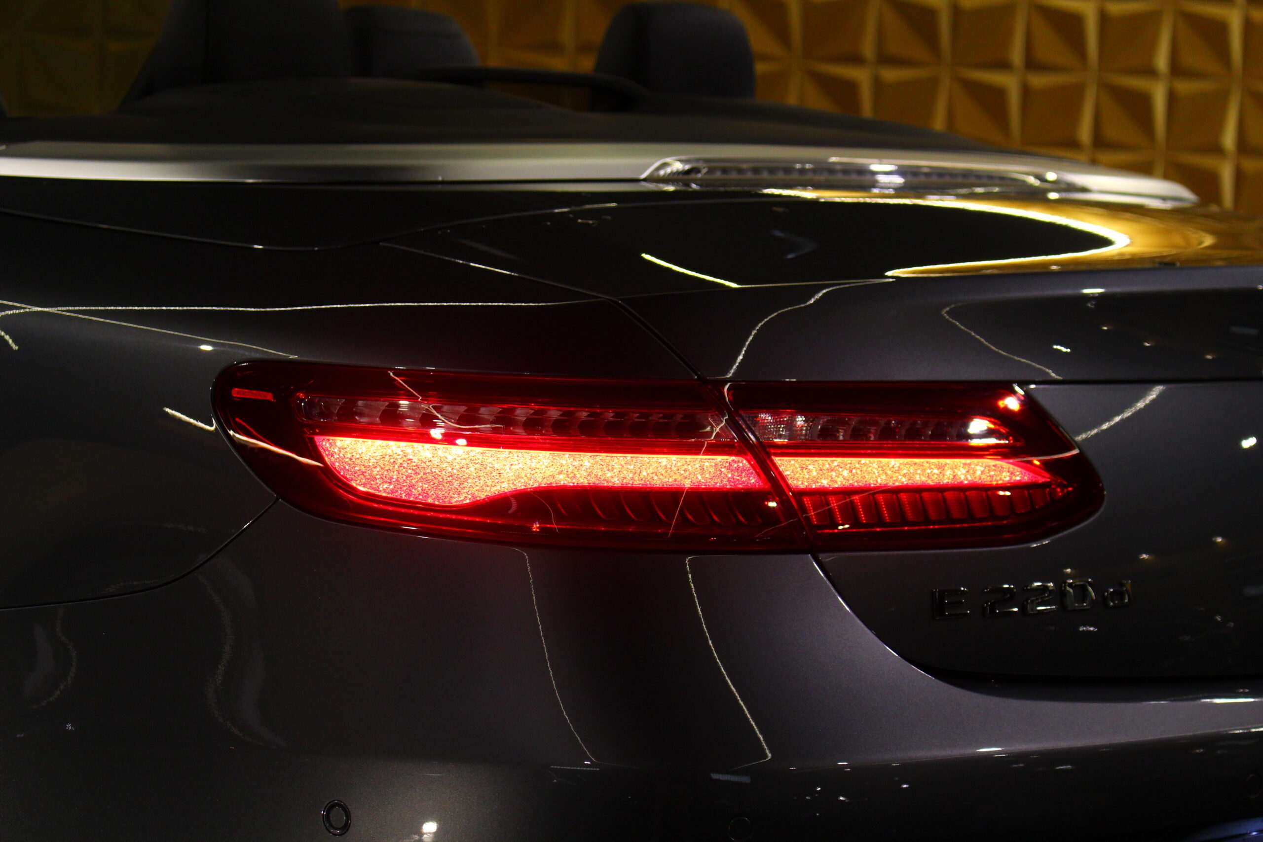 Mercedes-Benz E 200 Cabrio AMG Line