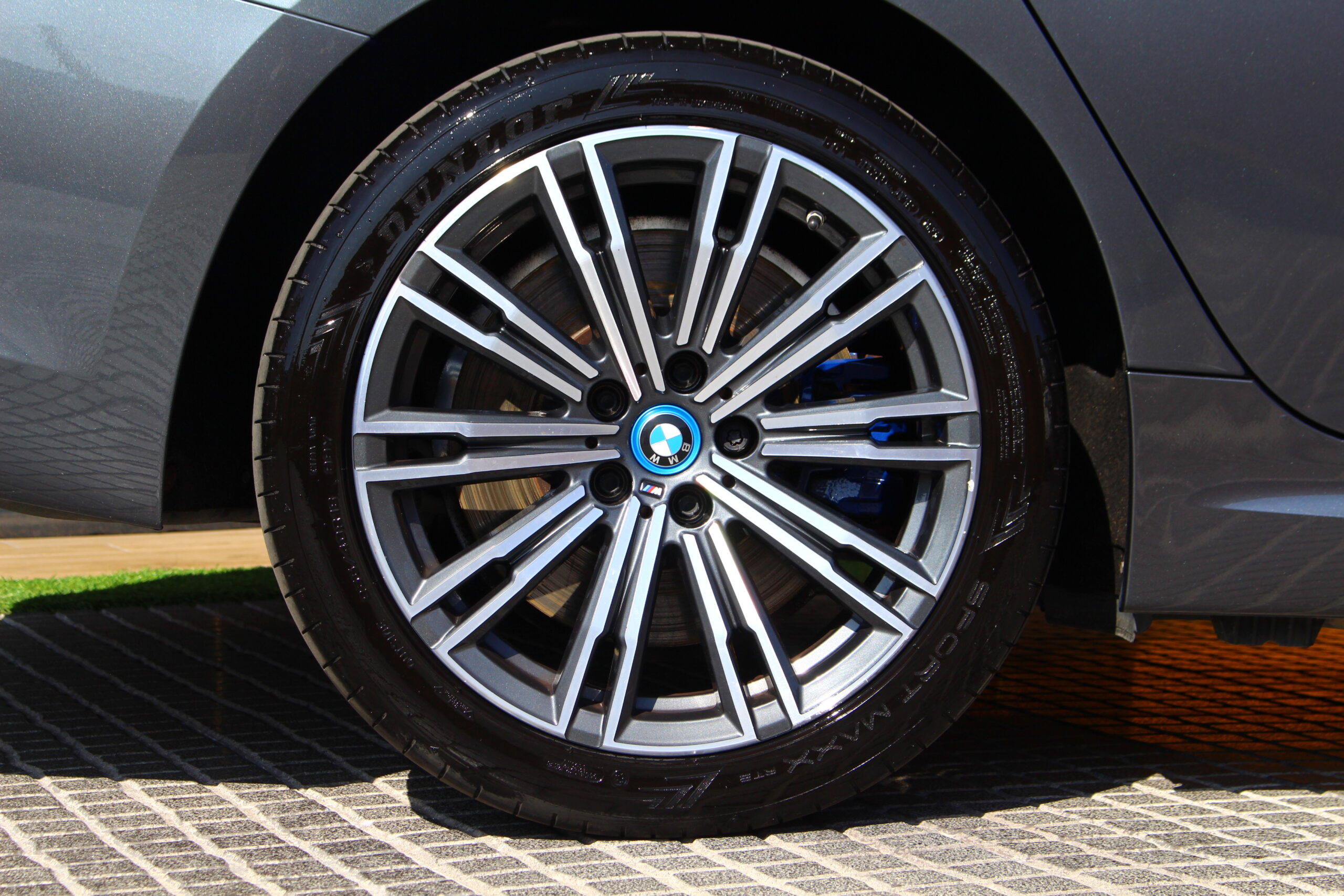 Bmw 320e Pack M