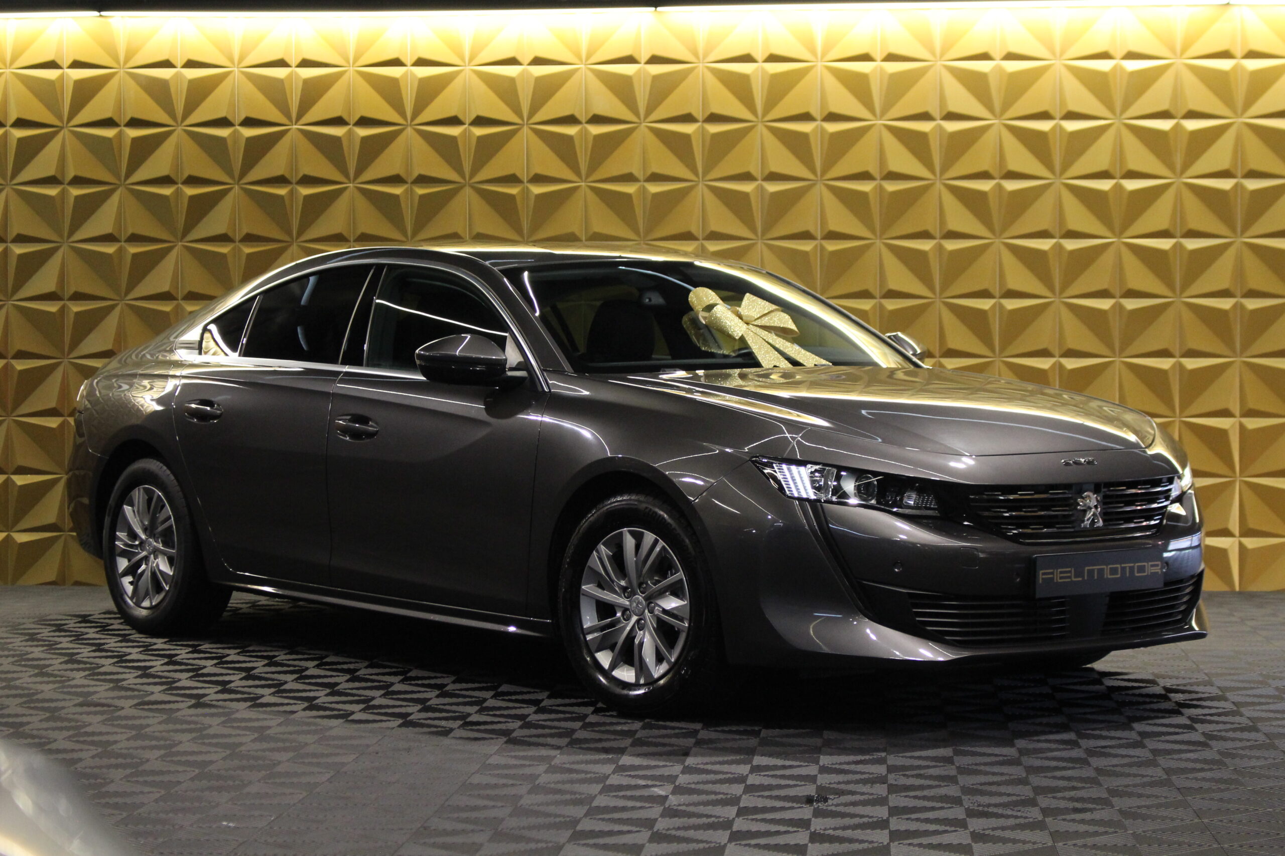 Peugeot 508 Fastback EAT8