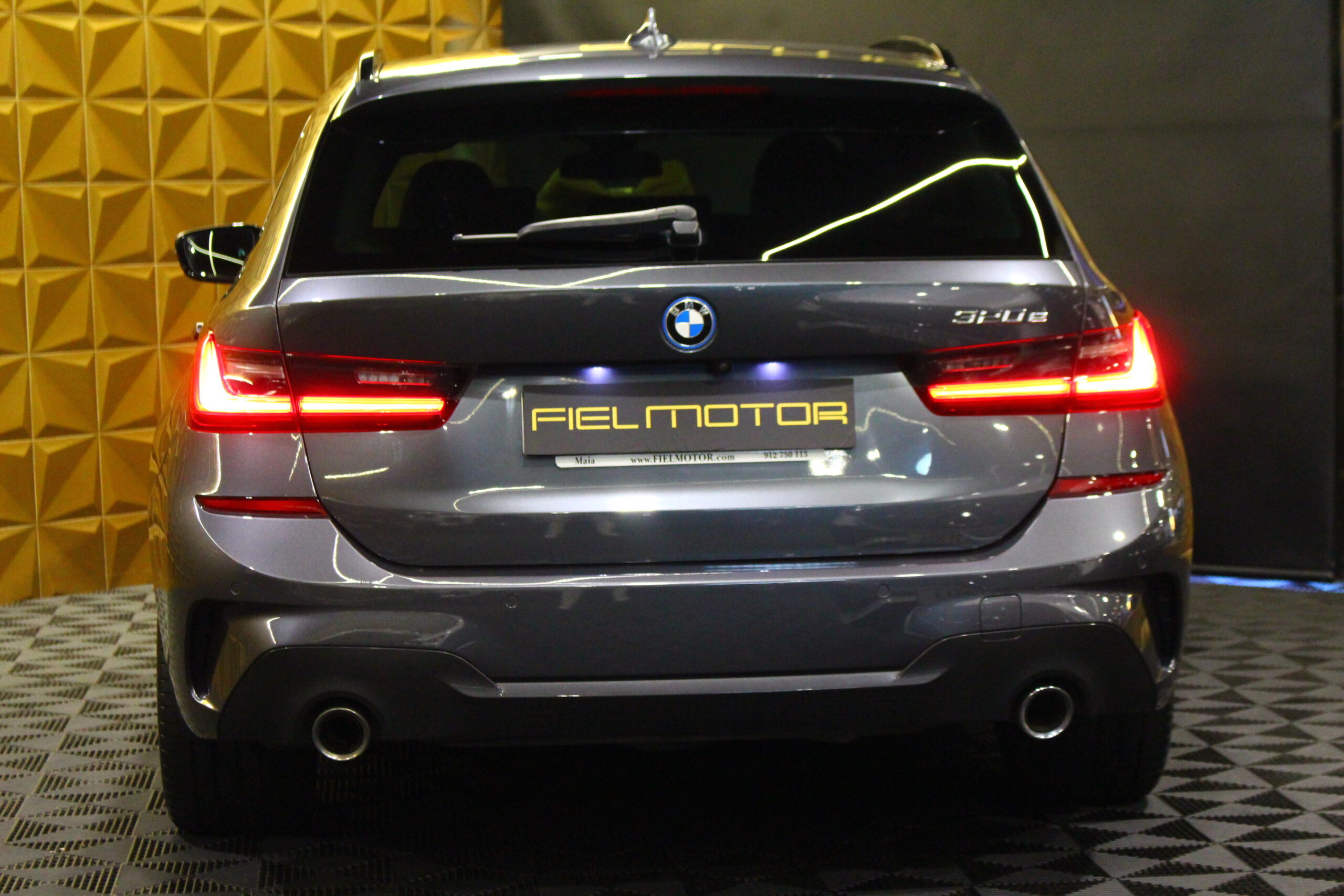 Bmw 320e Pack M