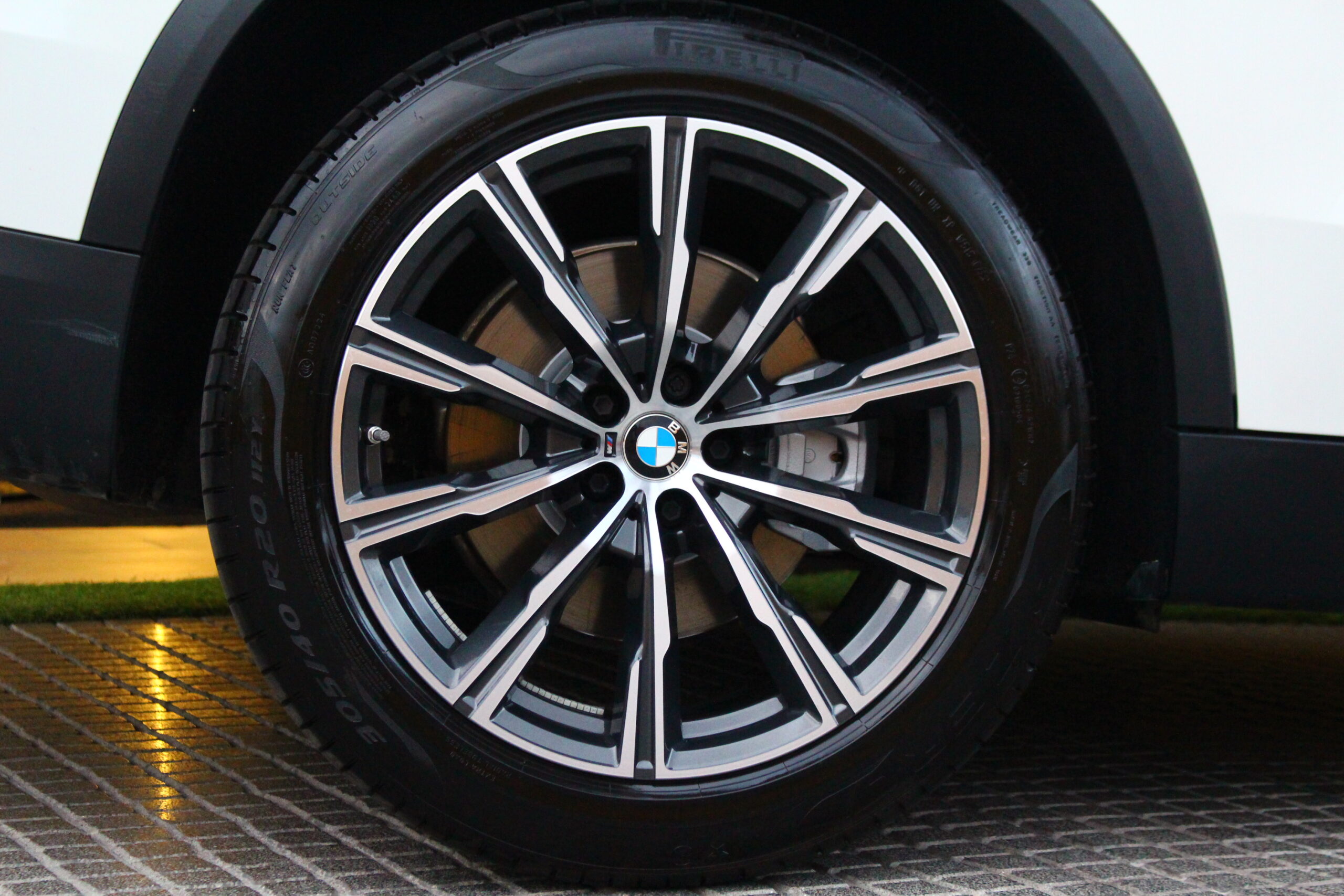BMW X5 xDrive45e Pack M