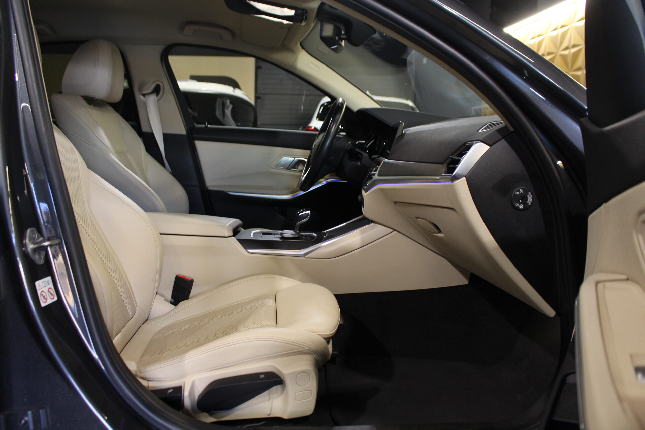BMW 318d Line Luxury Auto