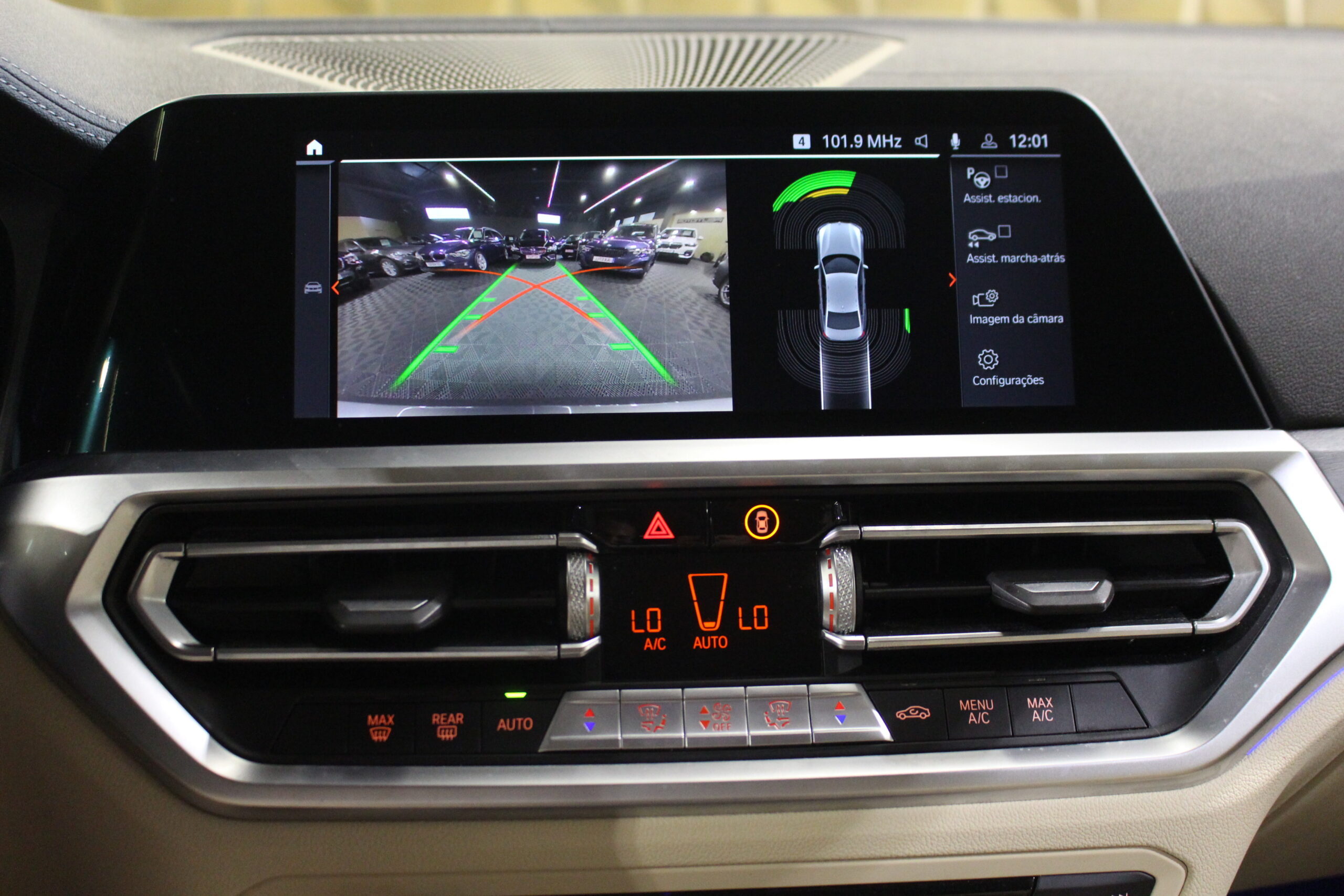 BMW 318d Line Luxury Auto