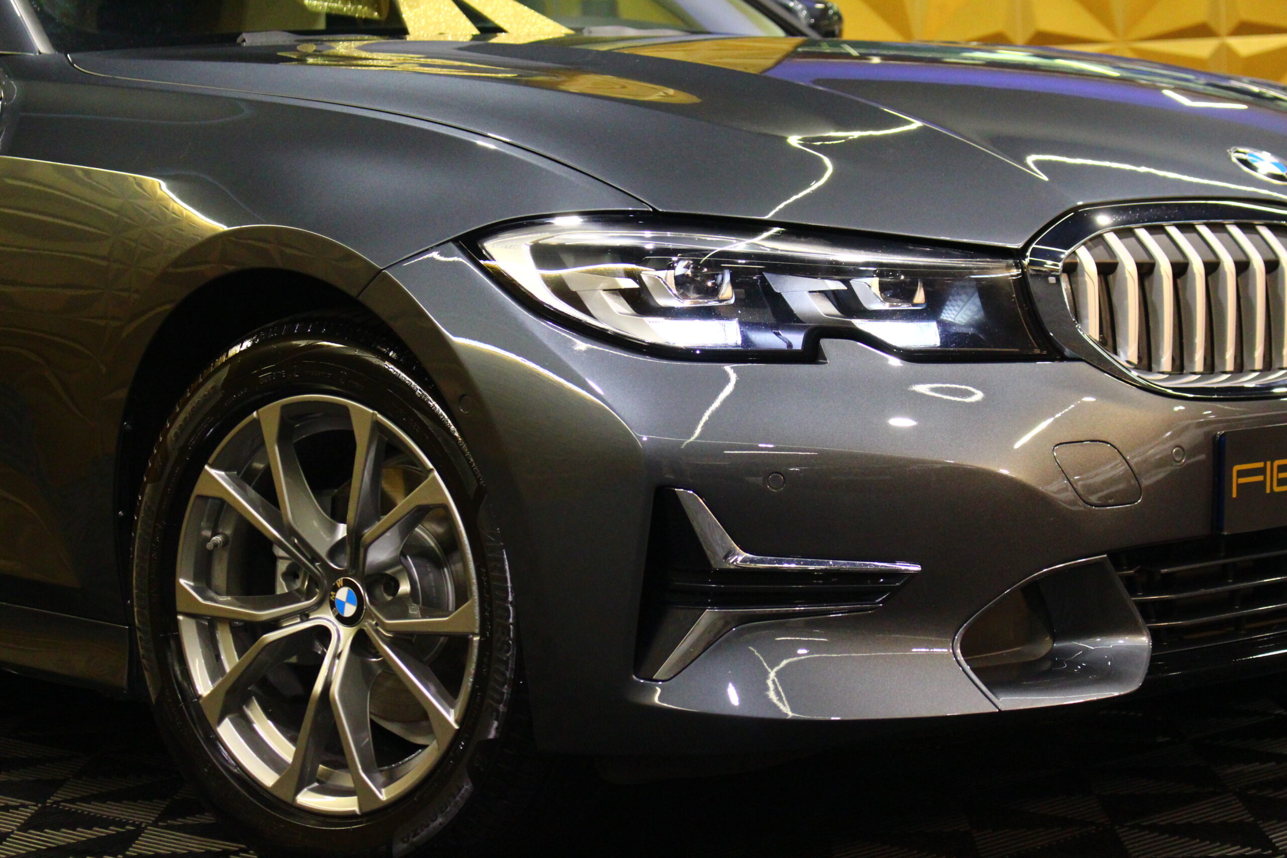 BMW 318d Line Luxury Auto