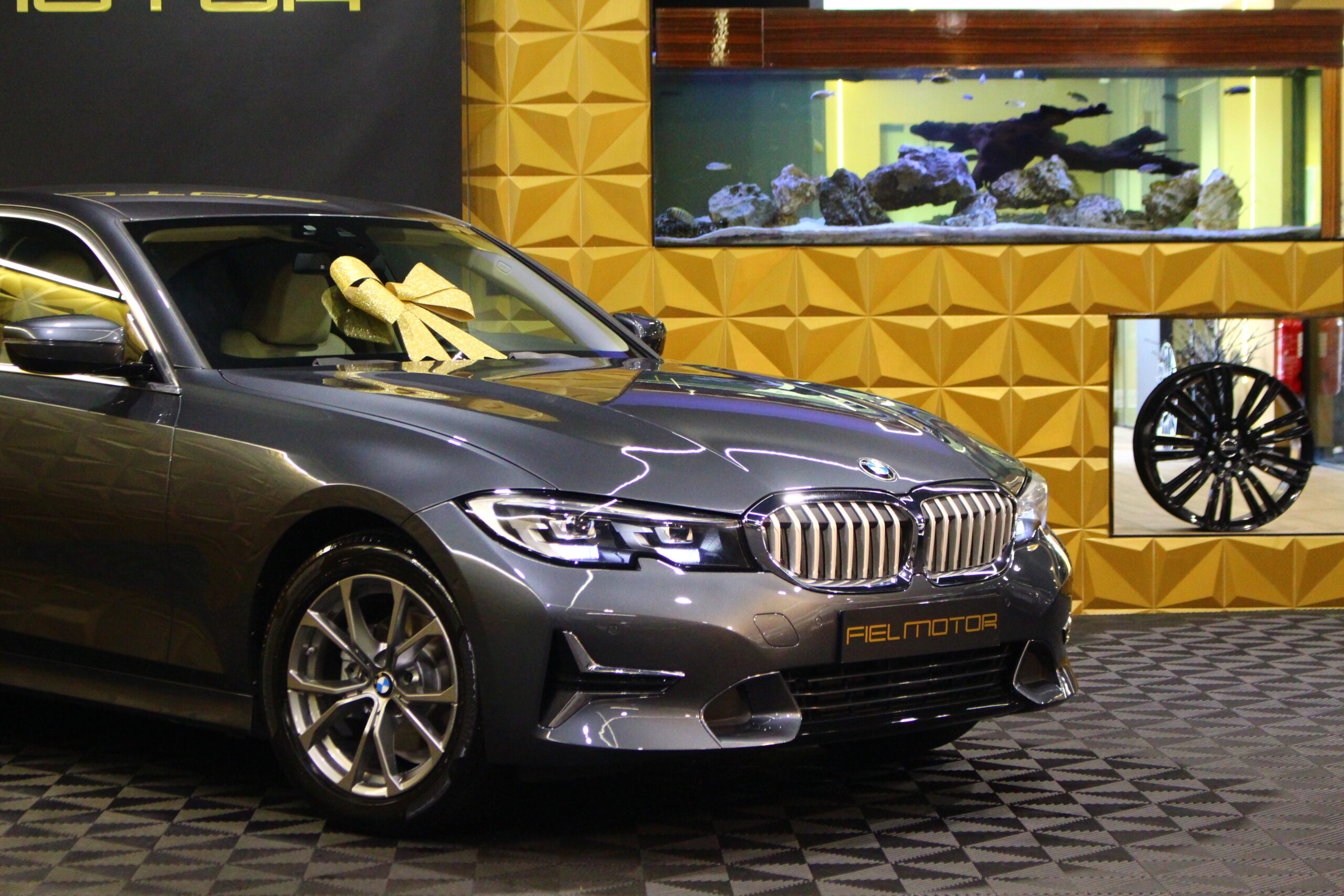 BMW 318d Line Luxury Auto