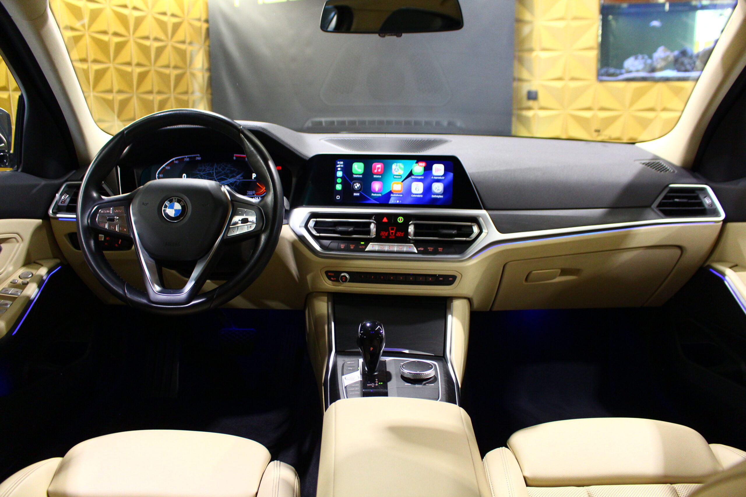 BMW 318d Line Luxury Auto