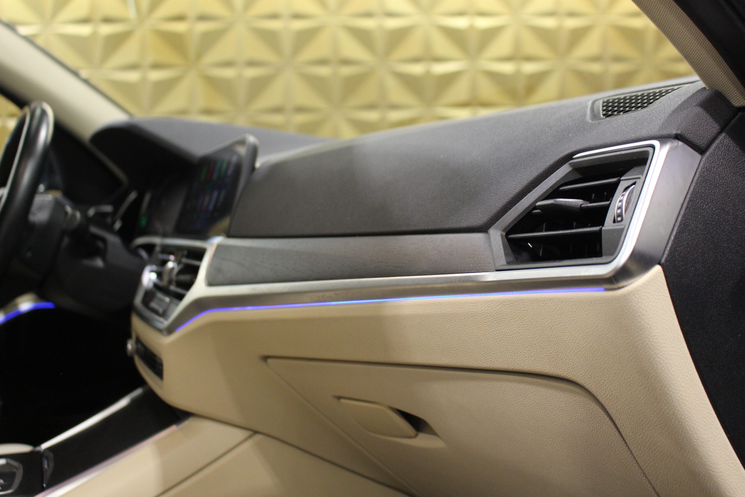 BMW 318d Line Luxury Auto