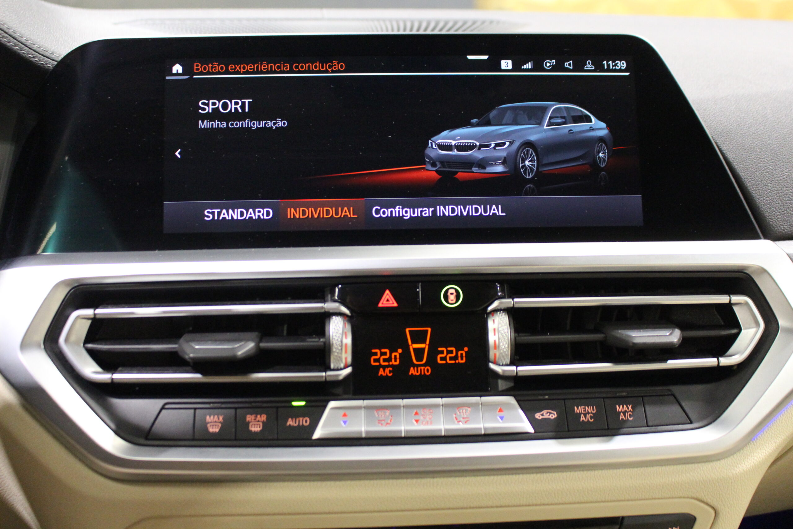BMW 318d Line Luxury Auto