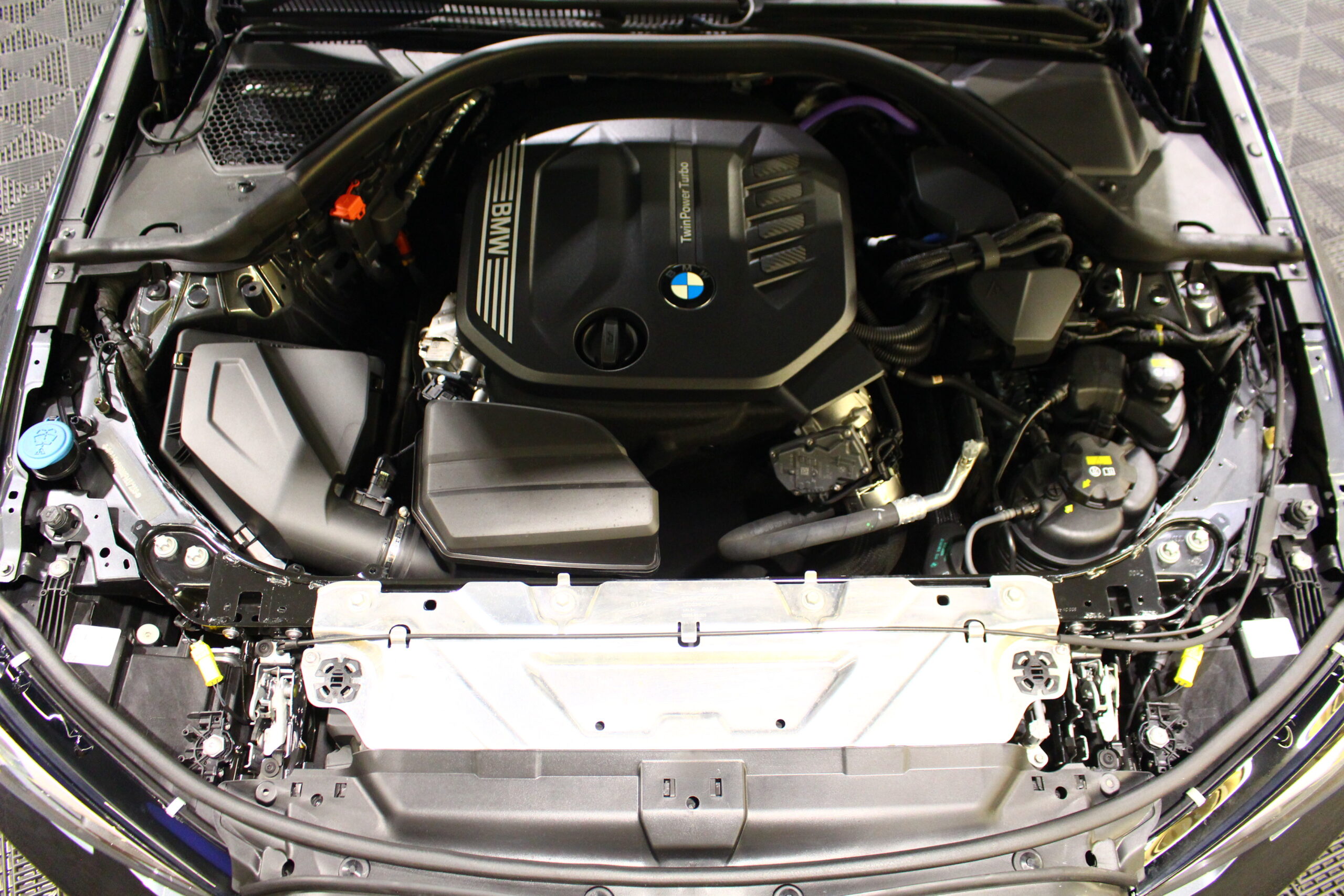 BMW 318d Line Luxury Auto