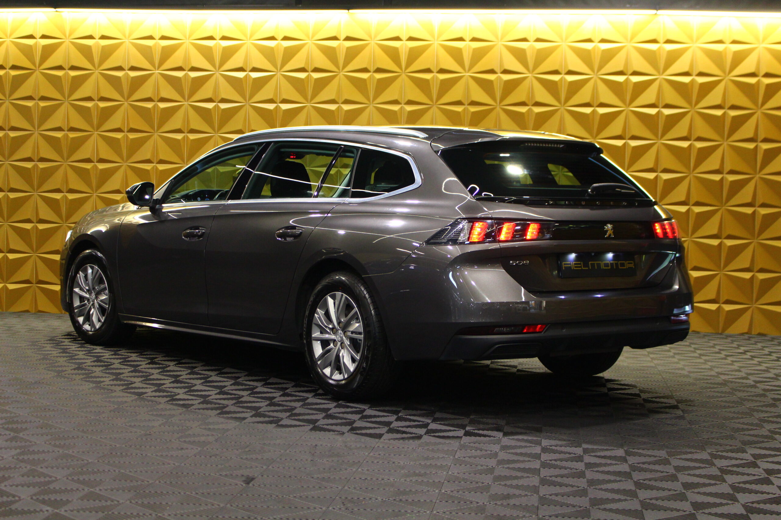 Peugeot 508SW EAT8