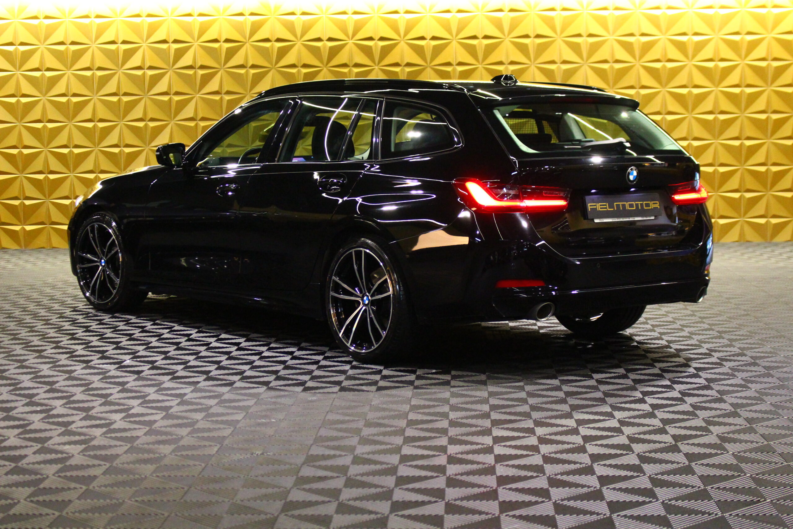 BMW 318 Touring 2.0d Auto