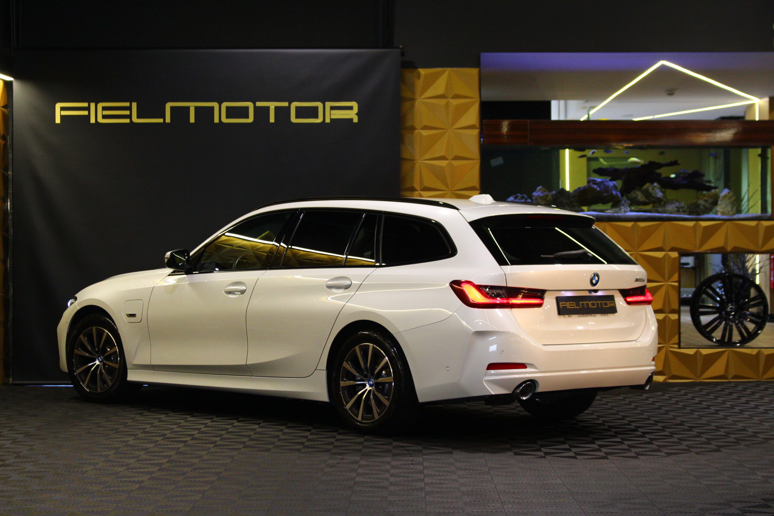 BMW 320e Nacional