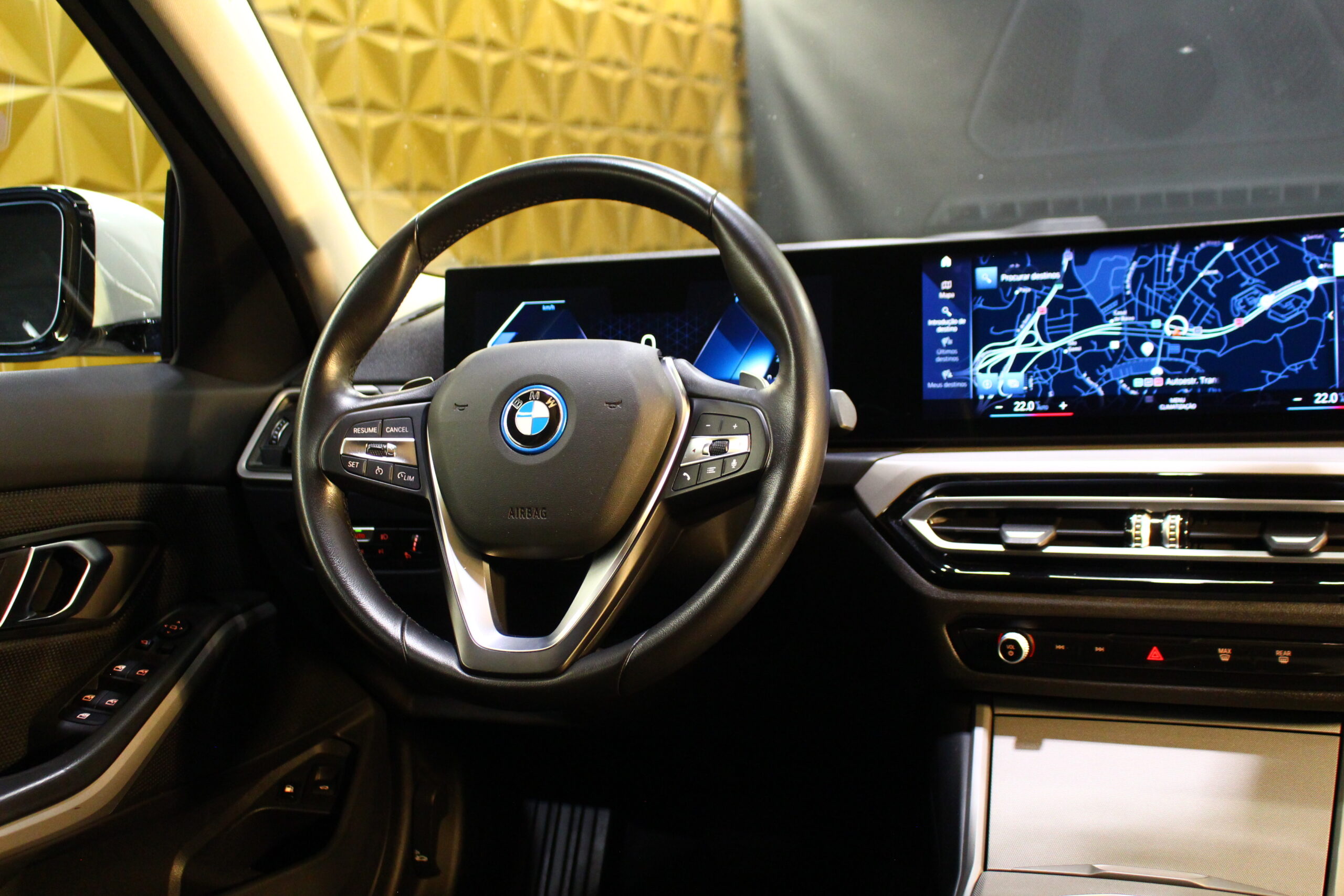 BMW 320e Nacional